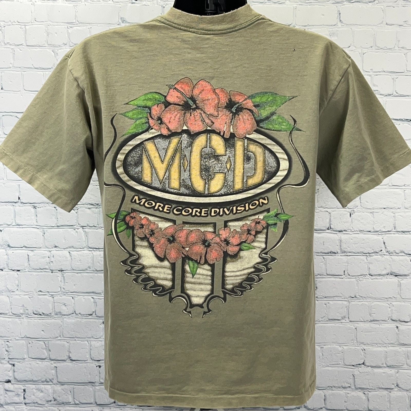 Vintage Distressed Vintage More Core Division MCD T Shirt Green M Size US M / EU 48-50 / 2 - 3 Thumbnail