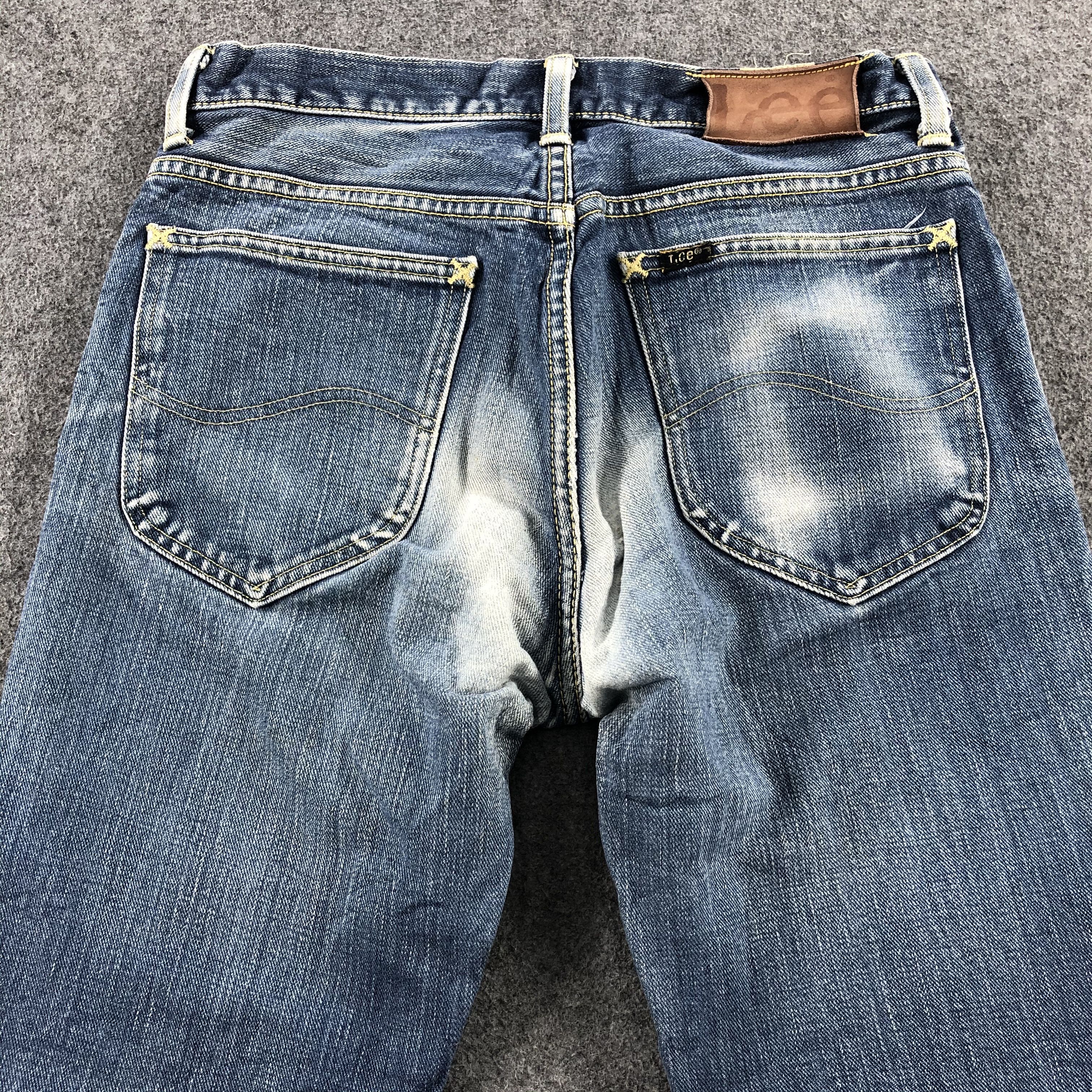 Lee × Vintage Vintage Blue Wash Lee Flare Jeans-JM1910 Size US 26 / EU 42 - 4 Thumbnail