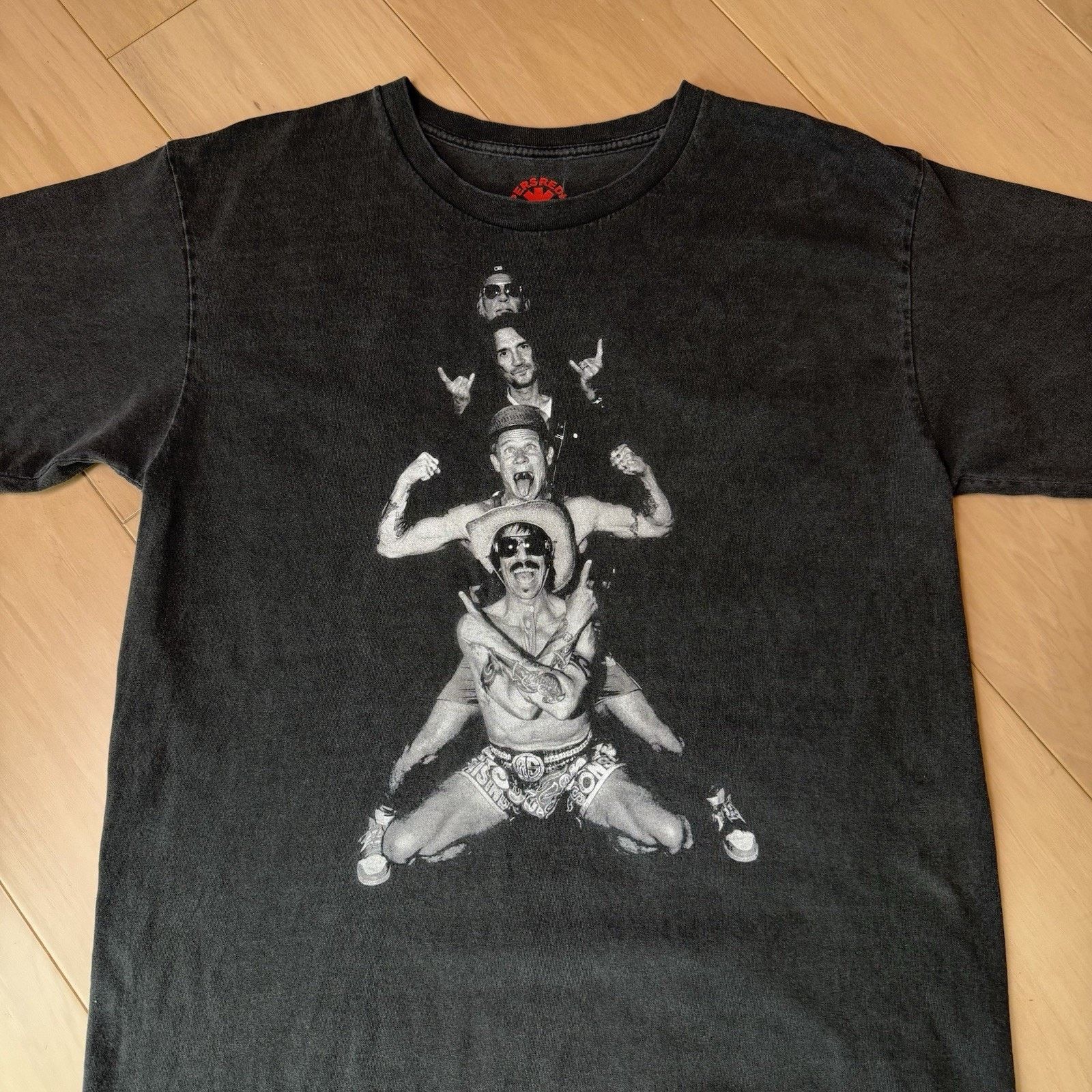 Other Red Hot Chili Peppers Unlimited Love World Tour Shirt M Size US M / EU 48-50 / 2 - 4 Thumbnail