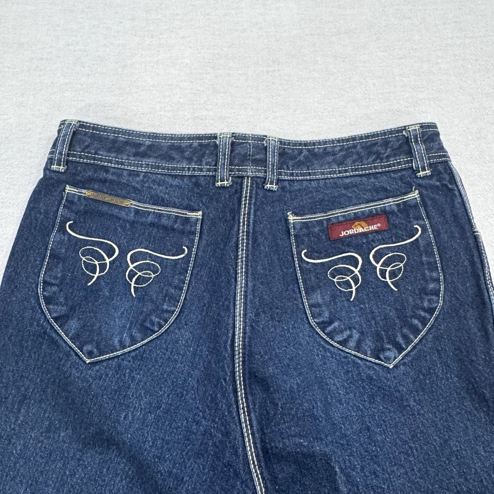 Jordache VTG 80s Jordache Horse-head Blue Jeans Size 36 Regular Unisex Adults 32x26 Dark Wash Flared High Rise Button Zip Cotton Denim Jeans Size US 32 / EU 48 - 3 Thumbnail