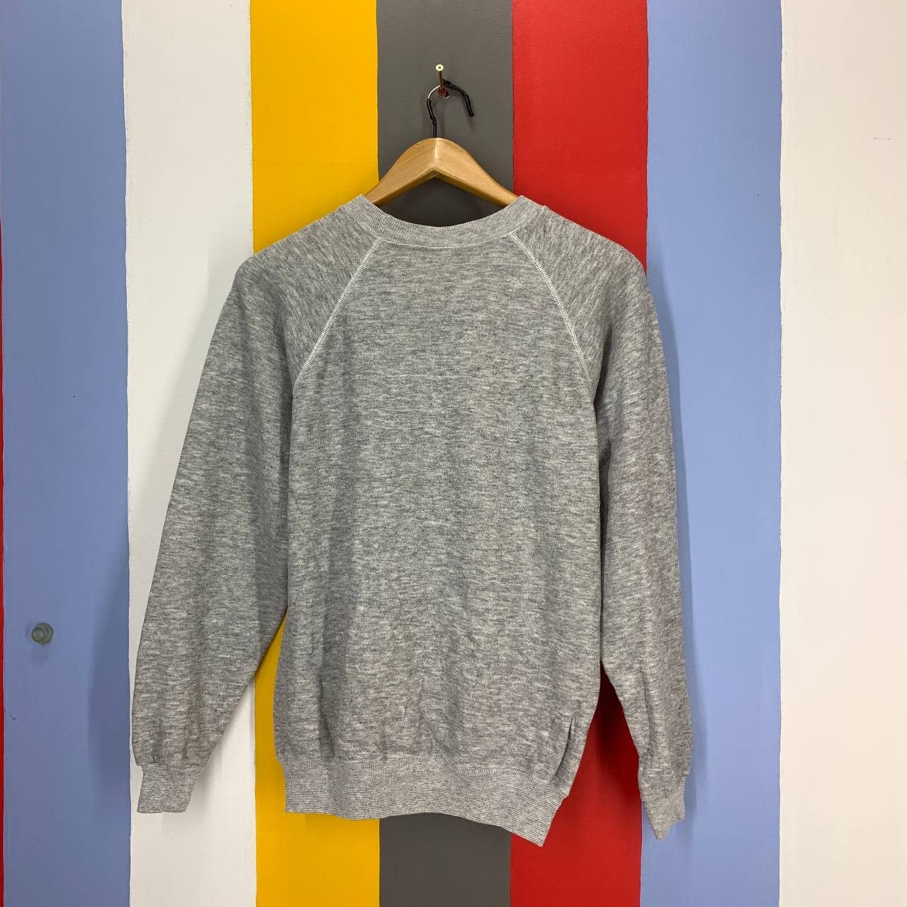 Hanes 90s Vintage HANES Rayon Plain Sweatshirt #2215/21 Size US S / EU 44-46 / 1 - 4 Thumbnail