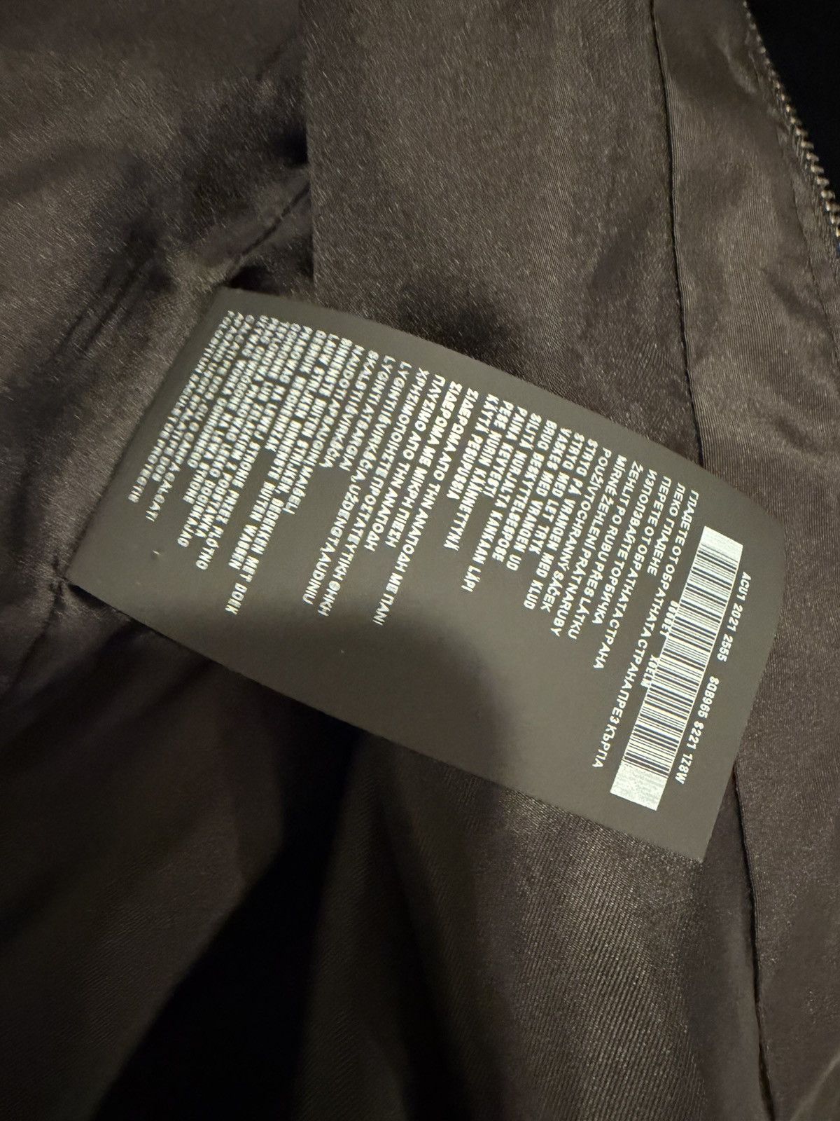 Prada Prada mens velvet hoodie. XL. $3800 Size US XL / EU 56 / 4 - 20 Thumbnail