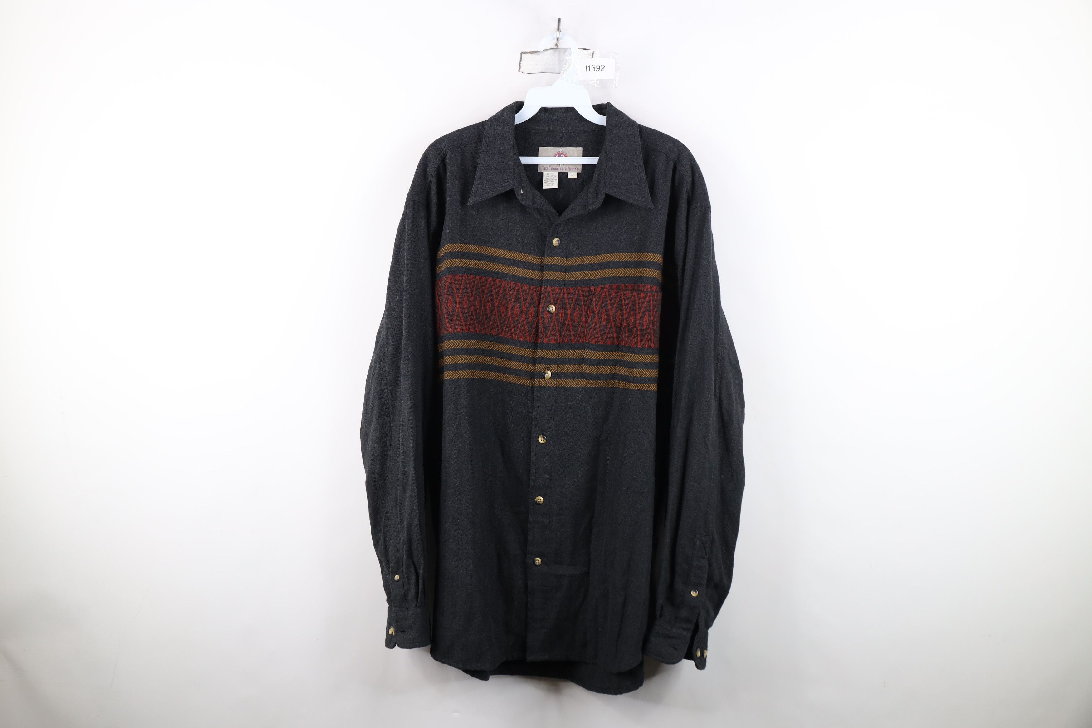 Vintage Vintage 90s Streetwear Southwestern Collared Button Shirt Size US L / EU 52-54 / 3 - 1 Thumbnail