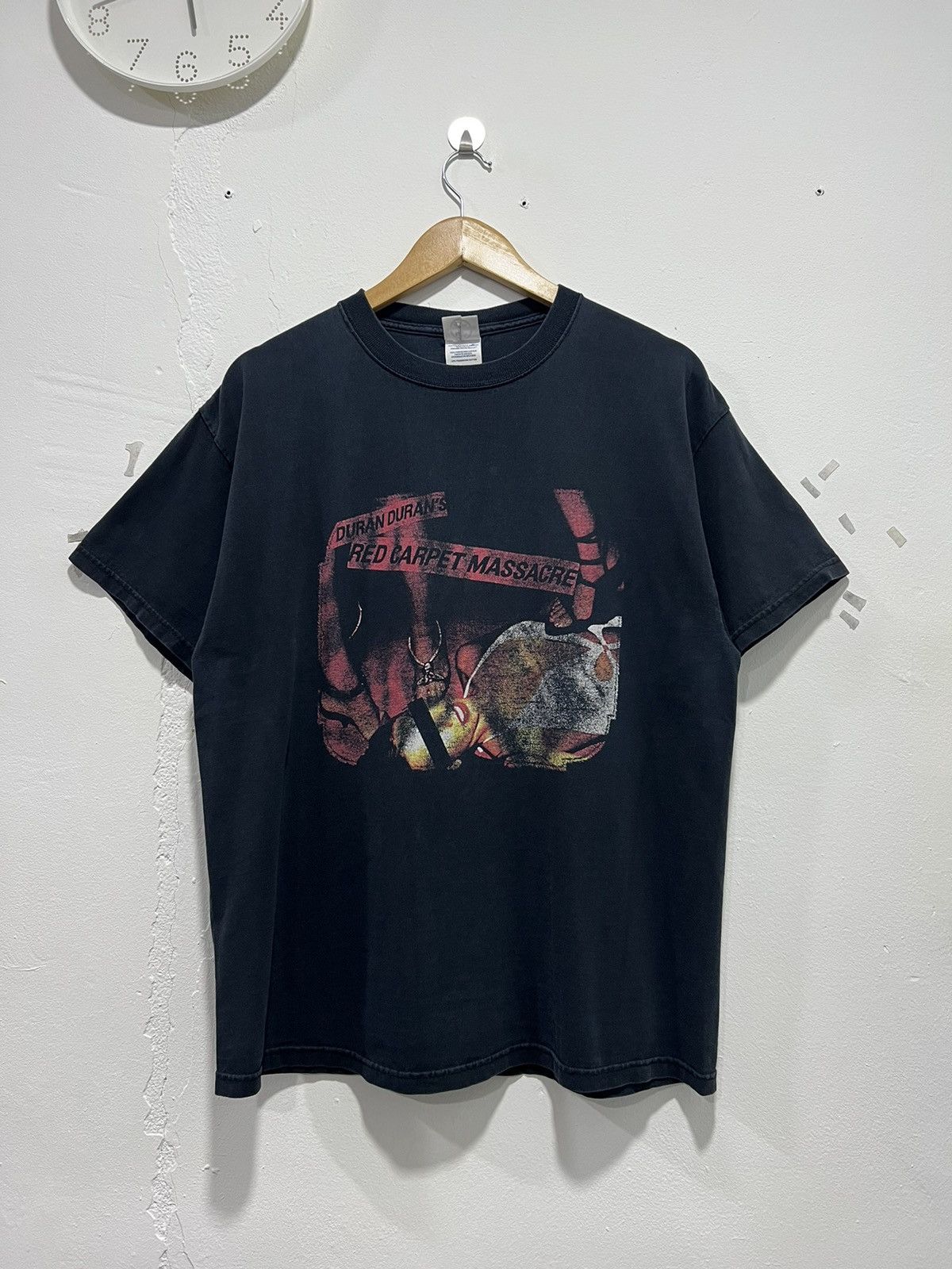 Band Tees × Vintage Vintage Duran Duran’s ‘Red Carpet Massacre’ Tour Tshirt Size US L / EU 52-54 / 3 - 1 Thumbnail