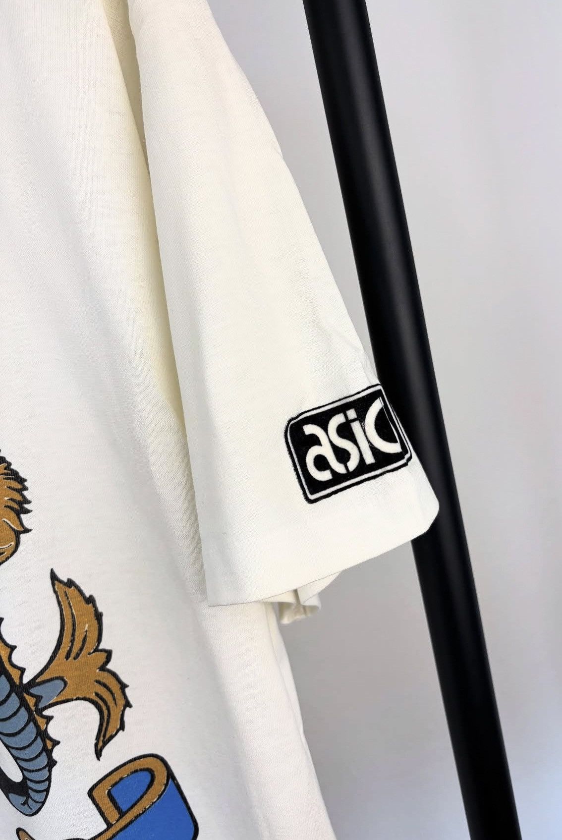Asics Vintage New Castle United Asics jersey size XL rare Size US XL / EU 56 / 4 - 3 Thumbnail