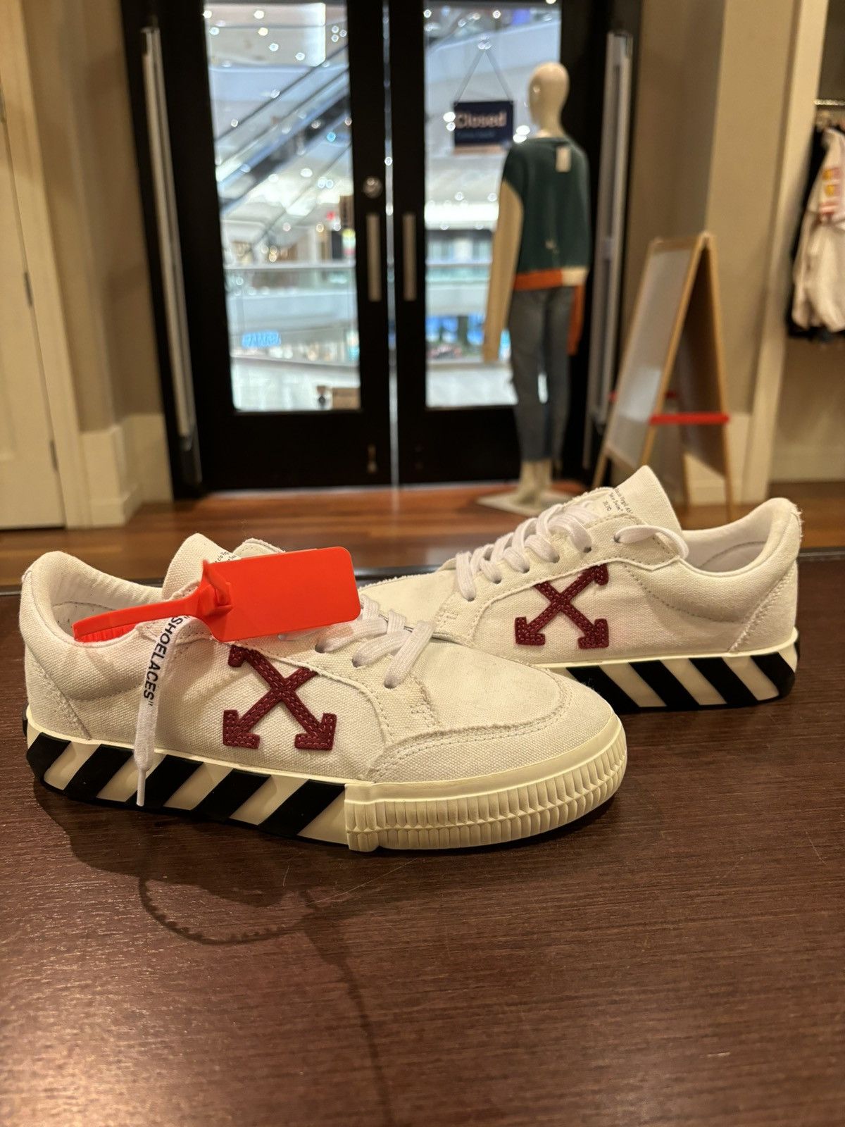 Off white vulc retail hotsell