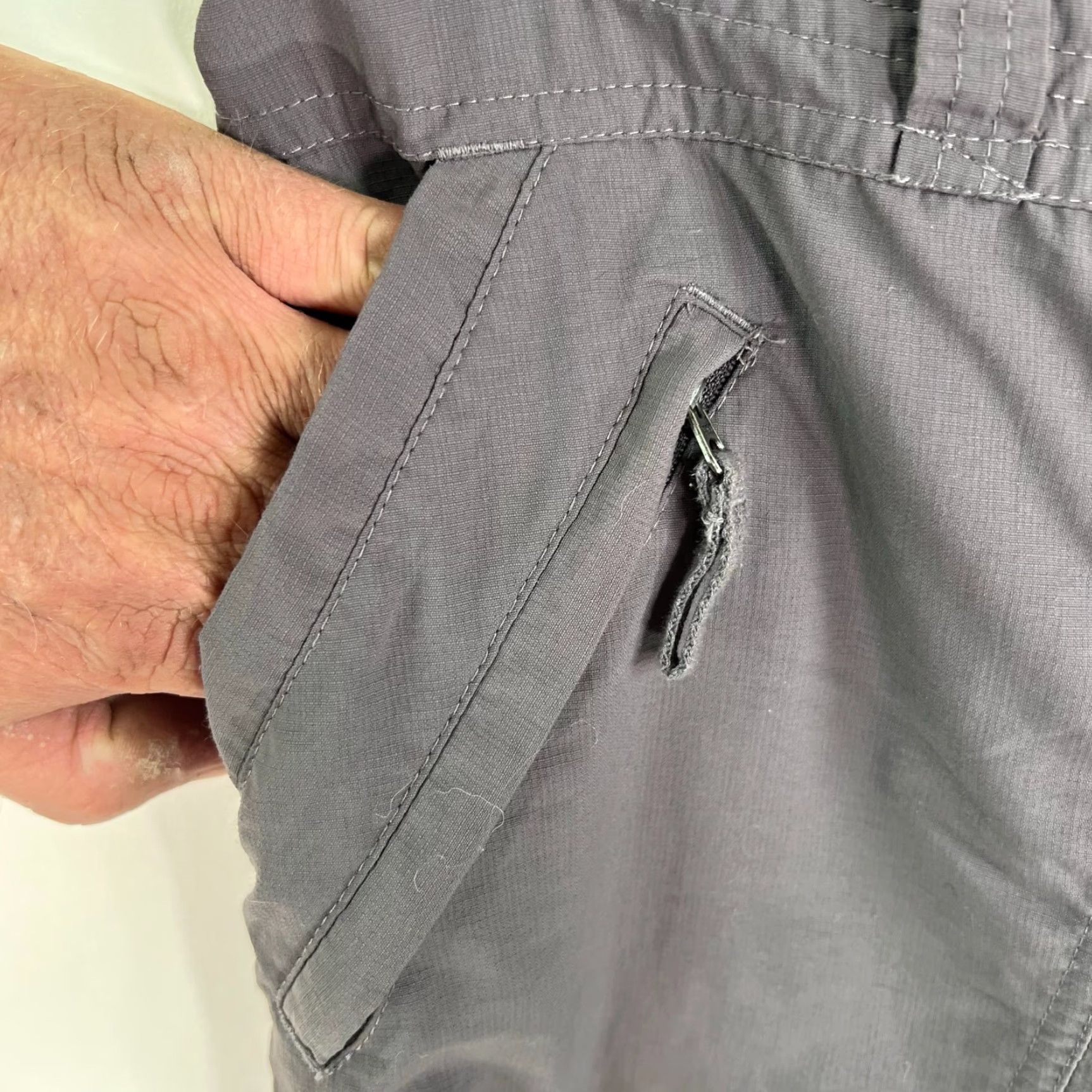 The North Face The North Face Womens Nylon Drawstring Convertible Gray Pants 36 Inseam 30 36X30 Size 14 Urban Cargo Flat Front Relaxed Mens Womens Size 36" / US 14 / IT 50 - 6 Thumbnail