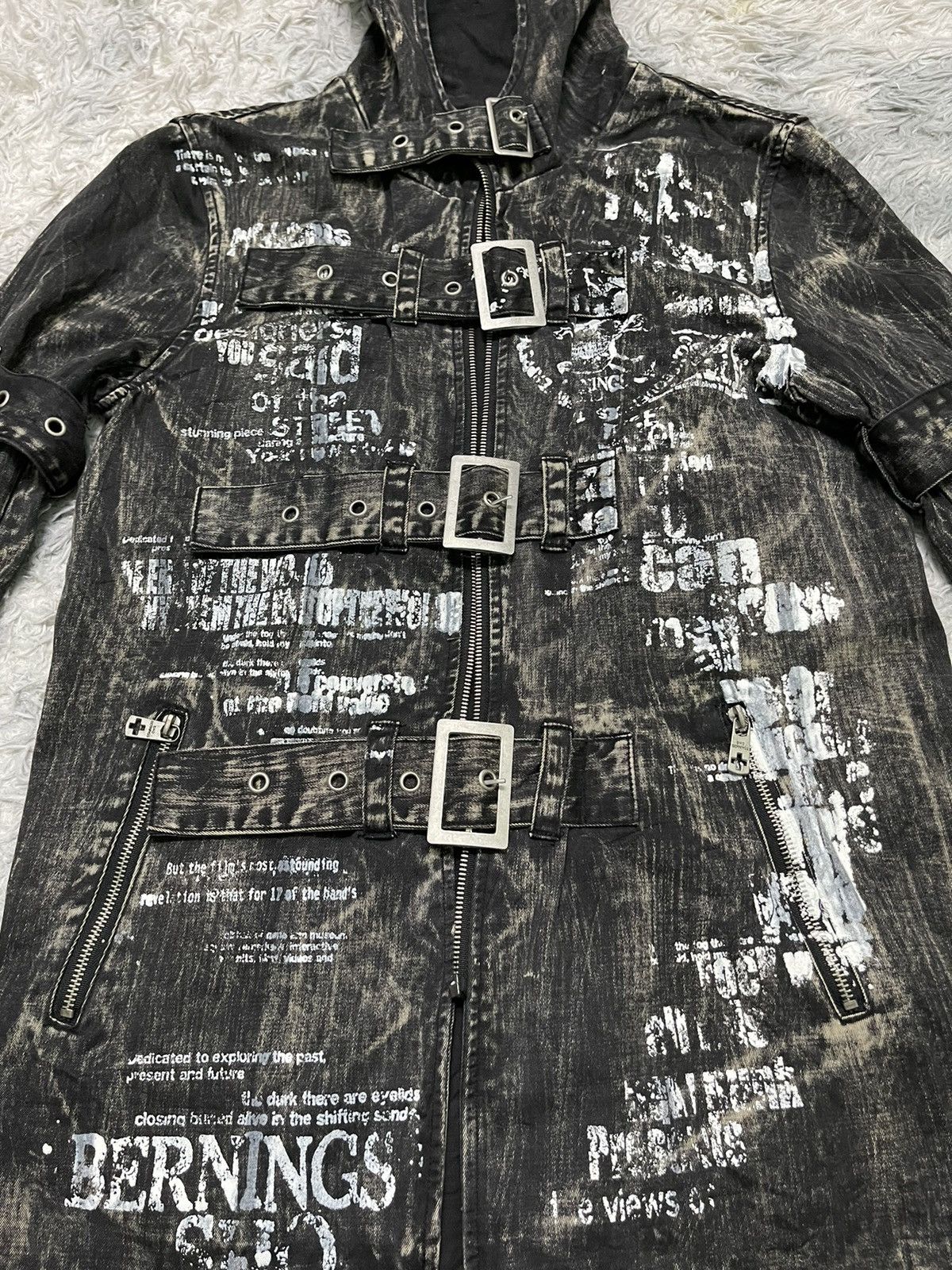 If Six Was Nine 1990s BERNING SHO DENIM JACKET BONDAGE RARE DESIGN Size US M / EU 48-50 / 2 - 5 Thumbnail