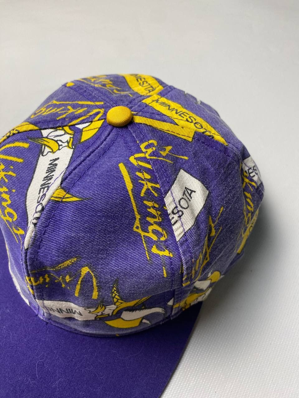 NFL Vintage Minnesota Vikings Cap 1992 NFL Snapback Hat Purple Size ONE SIZE - 5 Thumbnail