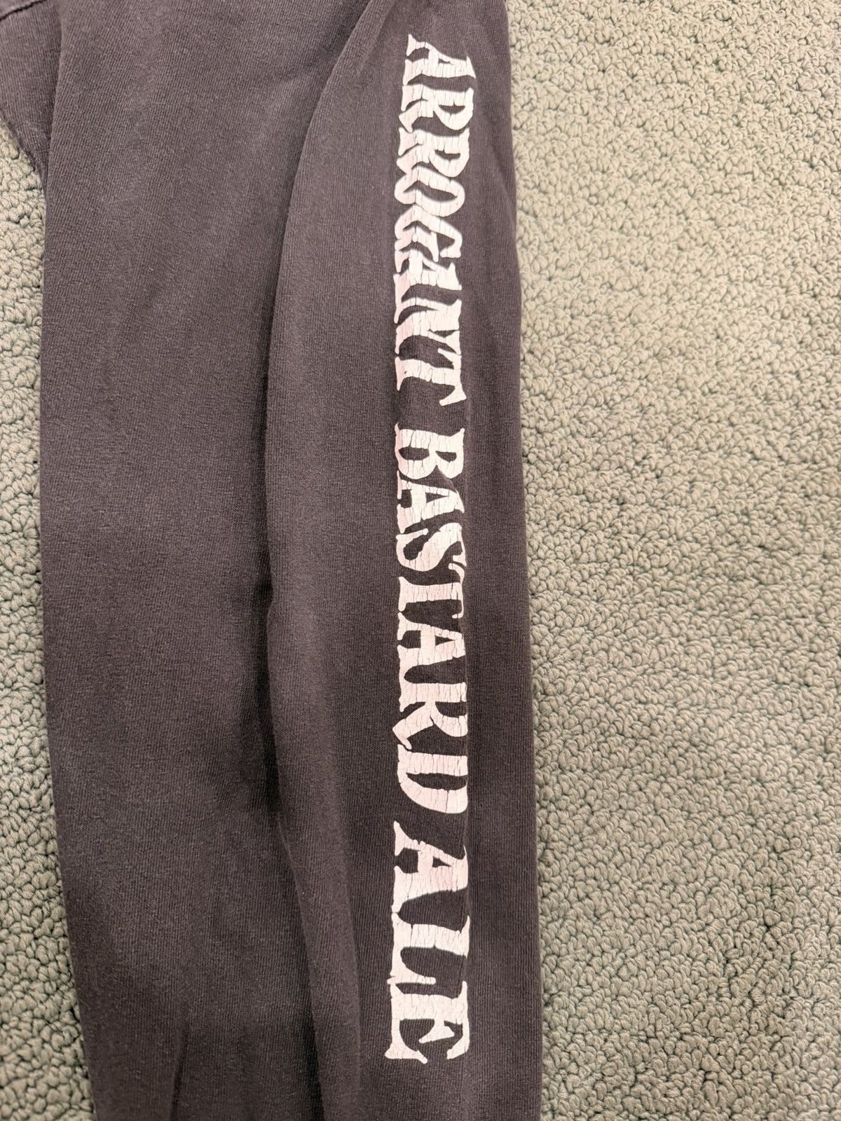 Vintage ARROGANT BASTARD ALE VINTAGE LONG SLEEVE Size US L / EU 52-54 / 3 - 3 Thumbnail