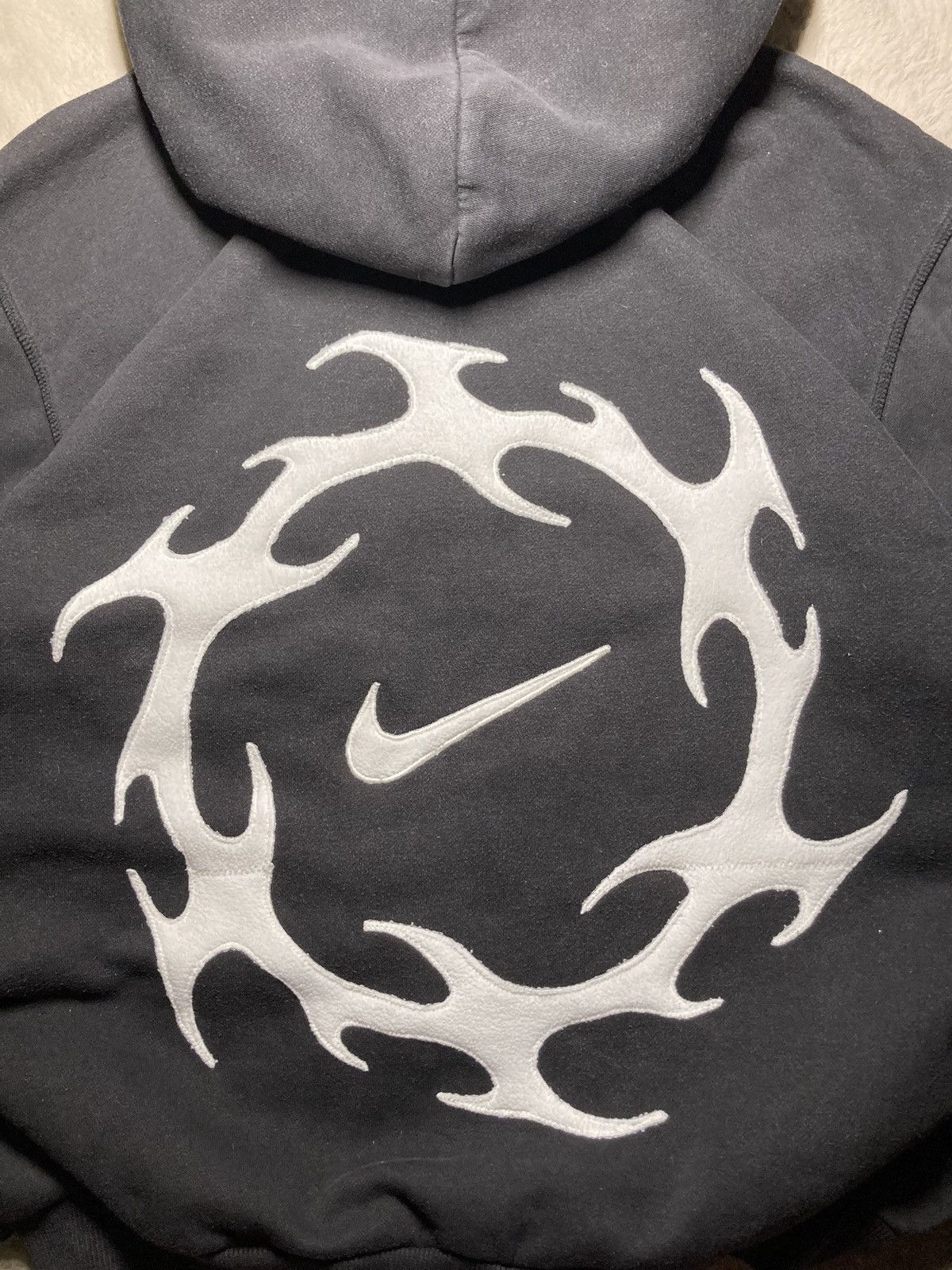 Nike × Vintage ⛩️nike hoodie custom fleece vintage y2k center big logo Size US M / EU 48-50 / 2 - 3 Thumbnail
