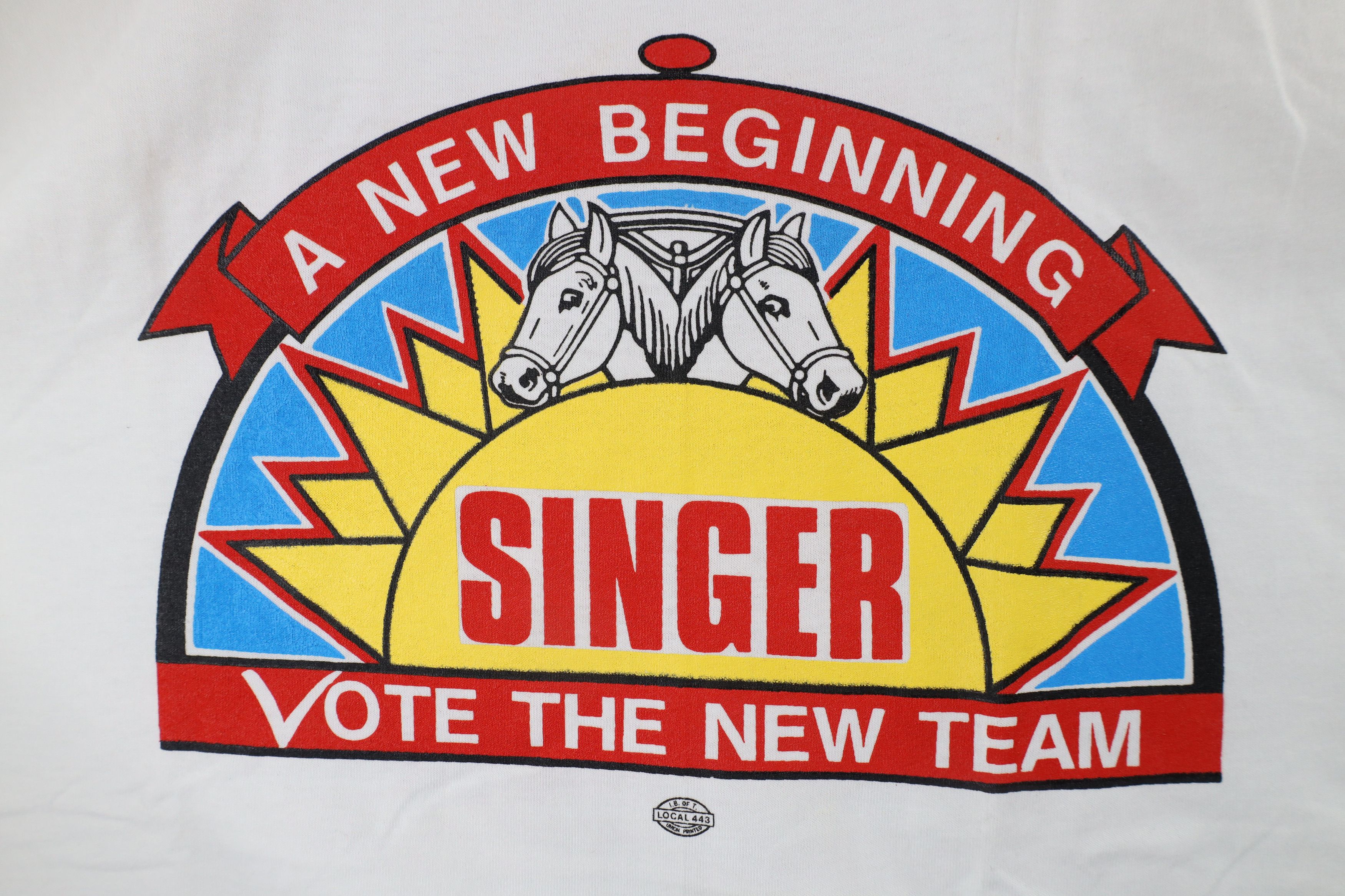 Vintage Deadstock Vintage 80s Leader Les Singer T-Shirt White USA Size US XL / EU 56 / 4 - 4 Thumbnail