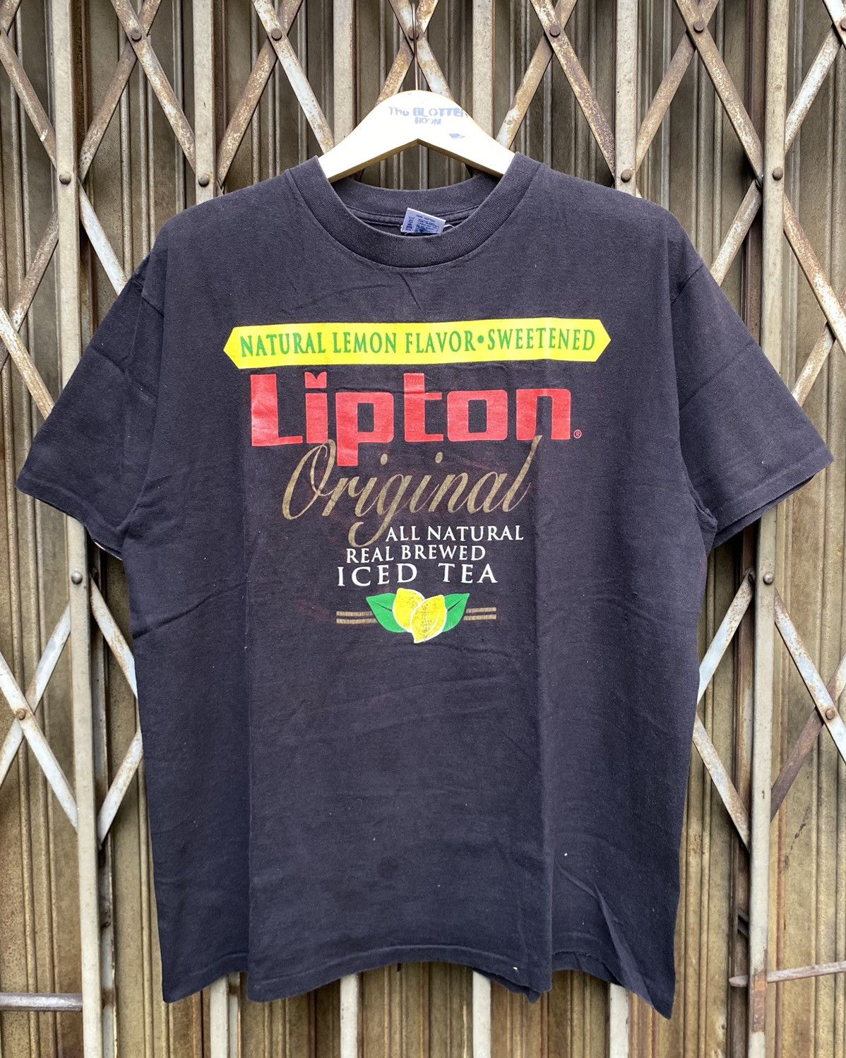 Other Vintage Lipton Natural Tea Tee Size US XL / EU 56 / 4 - 1 Thumbnail