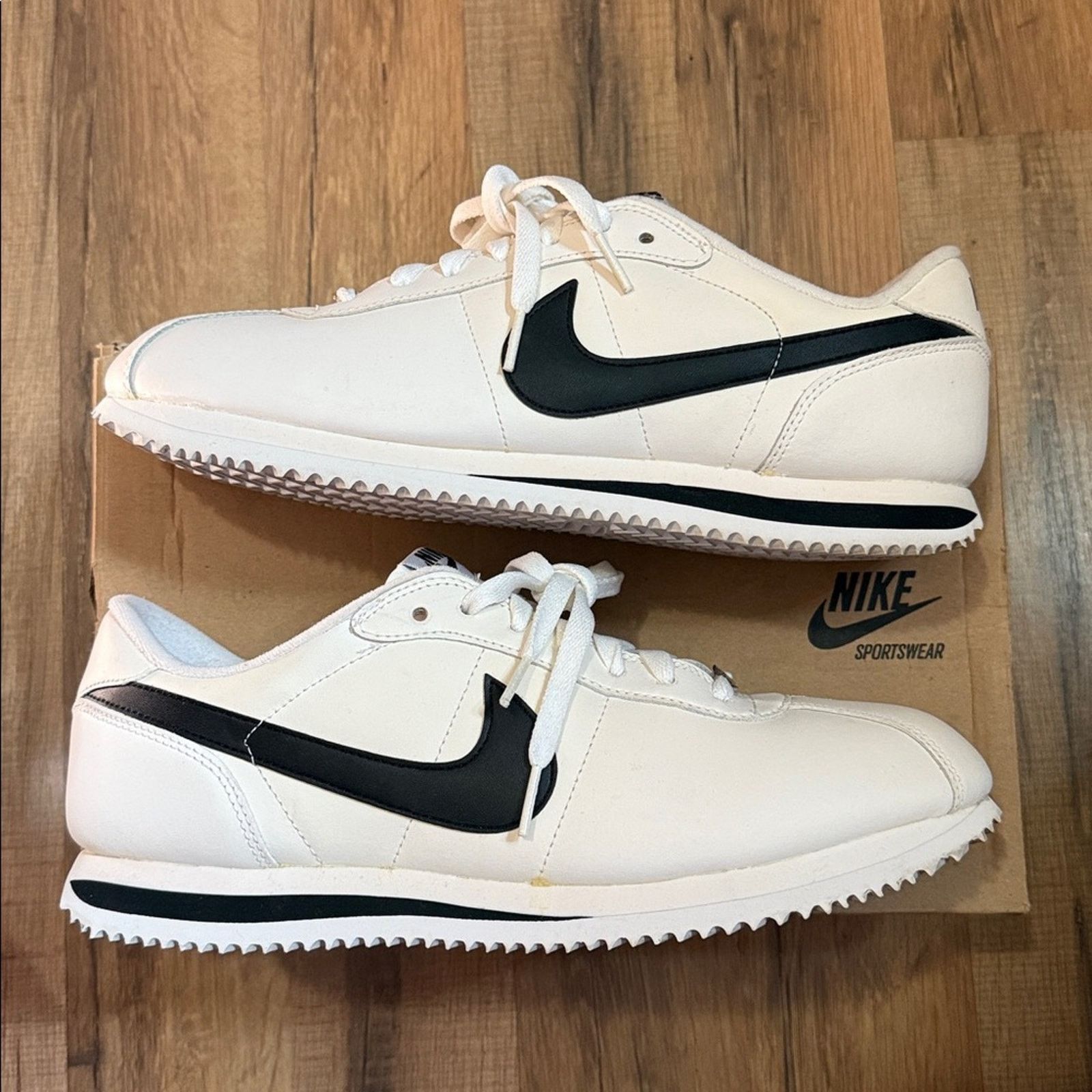 Nike 2011 Nike Cortez Basic Leather ‘06 'White Black' Size US 10.5 / EU 43-44 - 1 Thumbnail