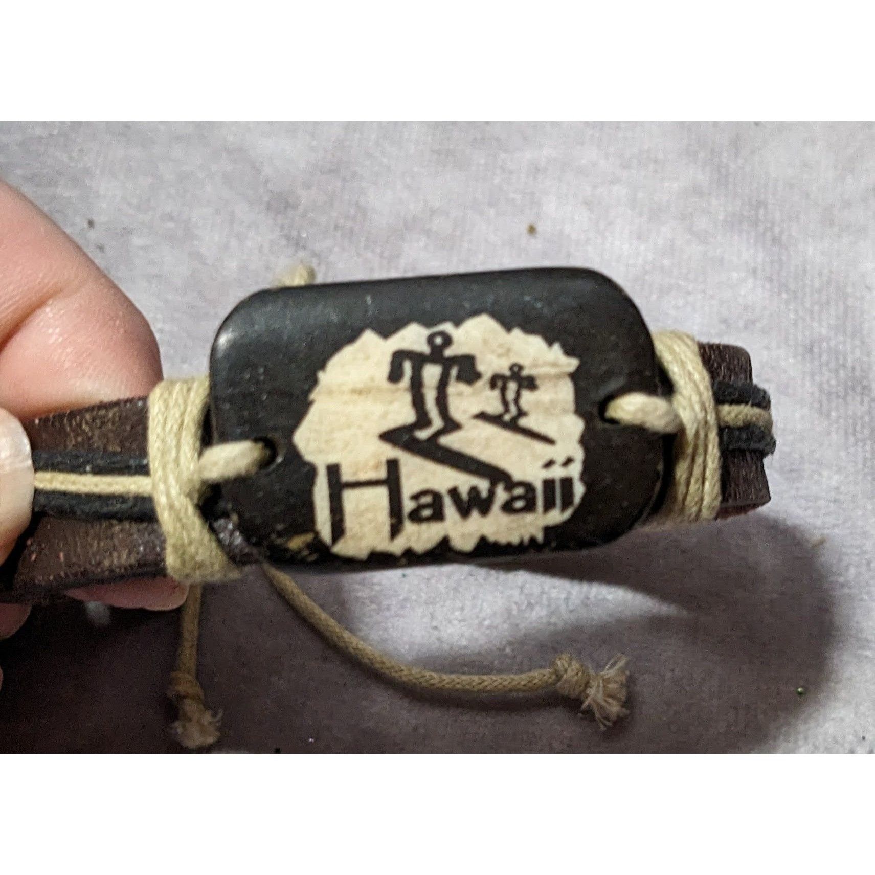 Other Hawaii Leather Cream And Brown Souvenir Bracelet Size ONE SIZE - 6 Thumbnail