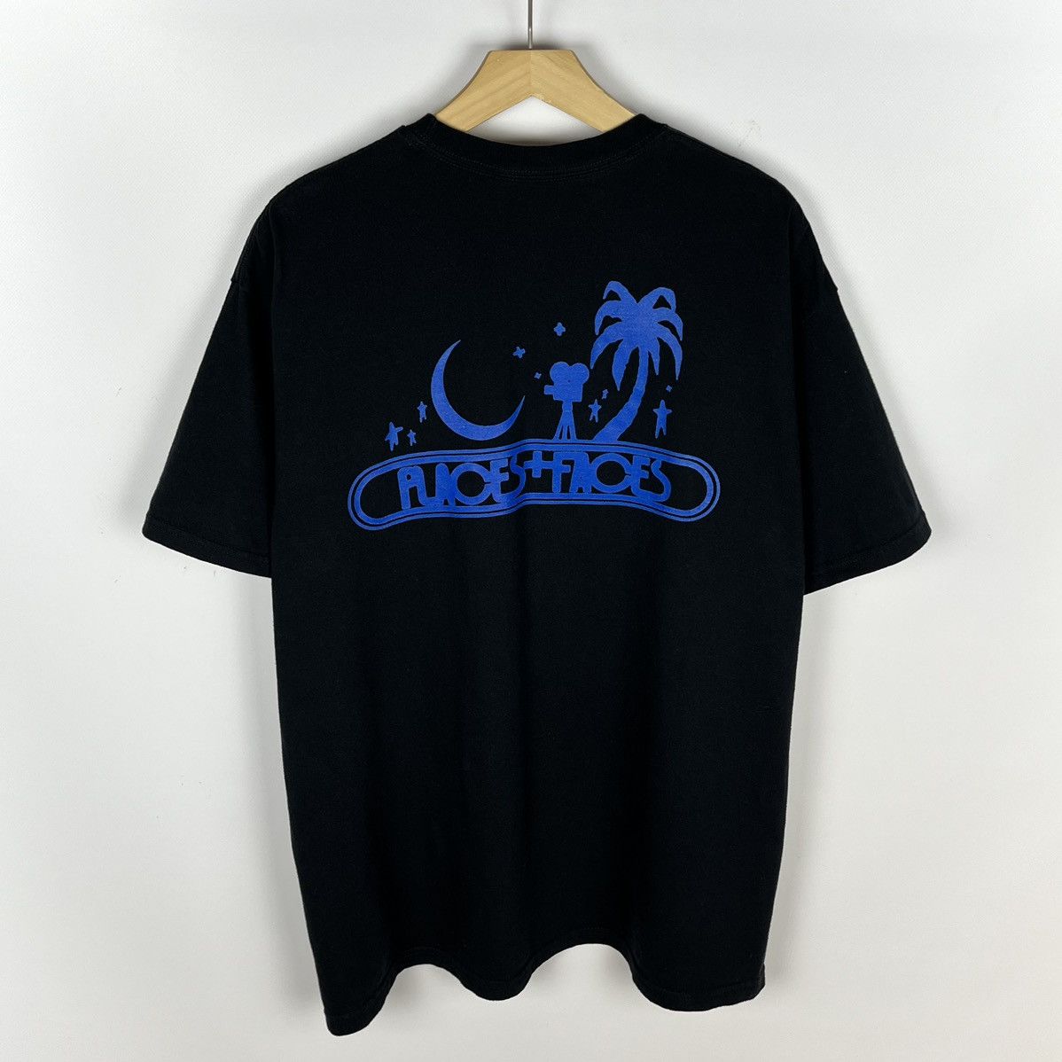 Places + Faces SK8 Places+Faces Hollywood big logo tee Size US XL / EU 56 / 4 - 1 Thumbnail