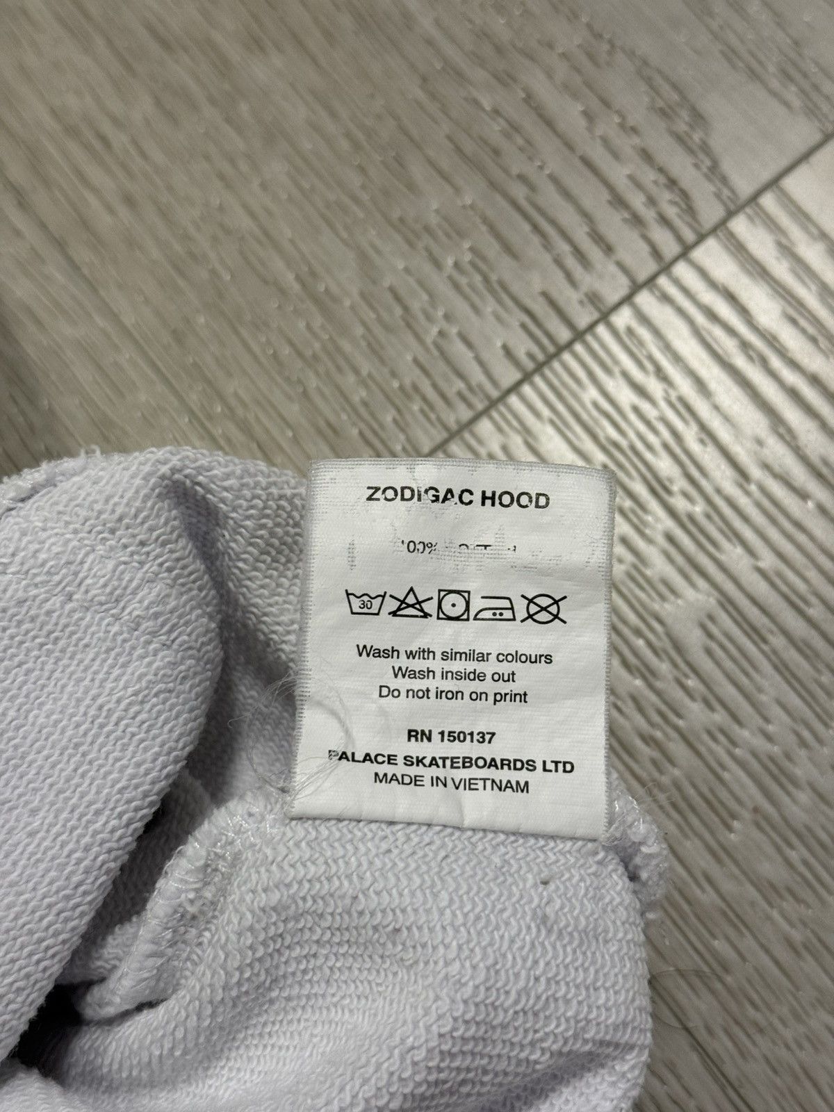 Palace Palace Zodiac Tri-Ferg Hoodie White - CRISP PRINT Size US S / EU 44-46 / 1 - 7 Thumbnail