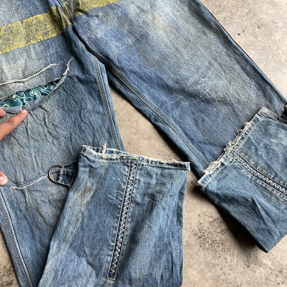 Japanese Brand × Vintage 🔥🇯🇵Vintage Stoned Washed Ripped Distress Bush Pants Jeans Size US 32 / EU 48 - 7 Thumbnail