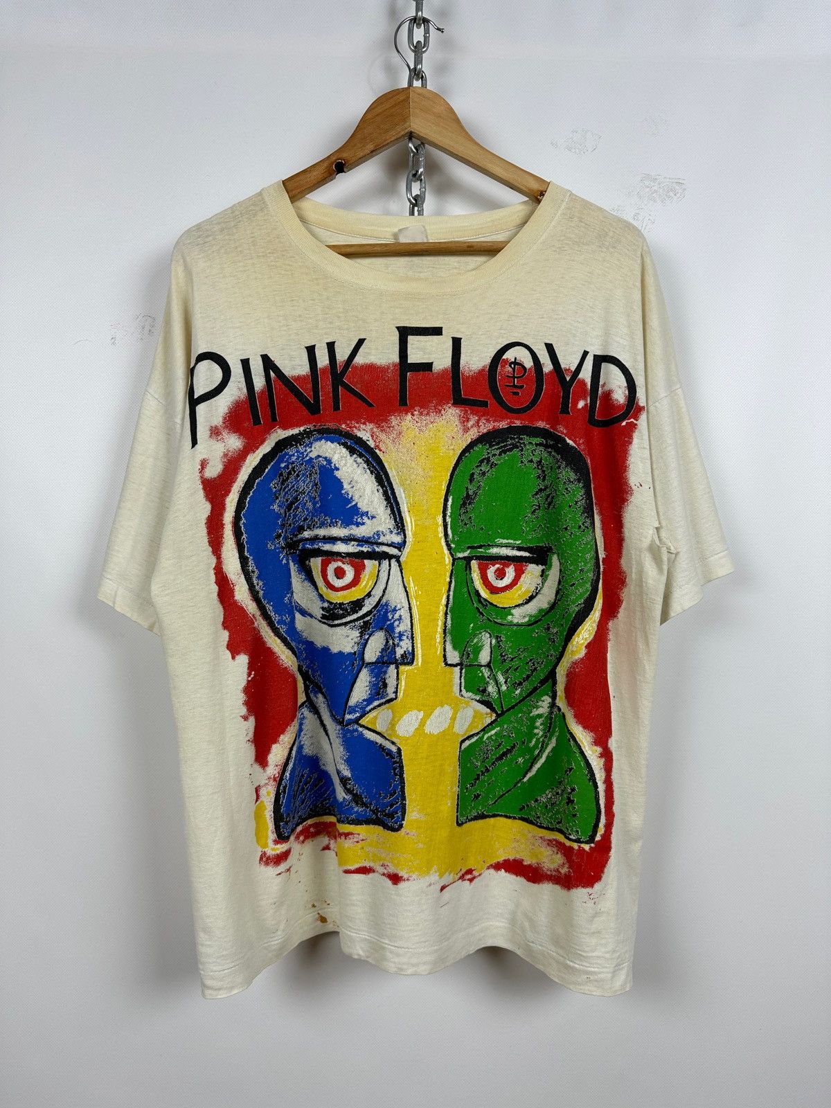 Band Tees Vintage Pink Floyd Division Bell Distressed The Wall T-Shirt Size US XL / EU 56 / 4 - 1 Thumbnail