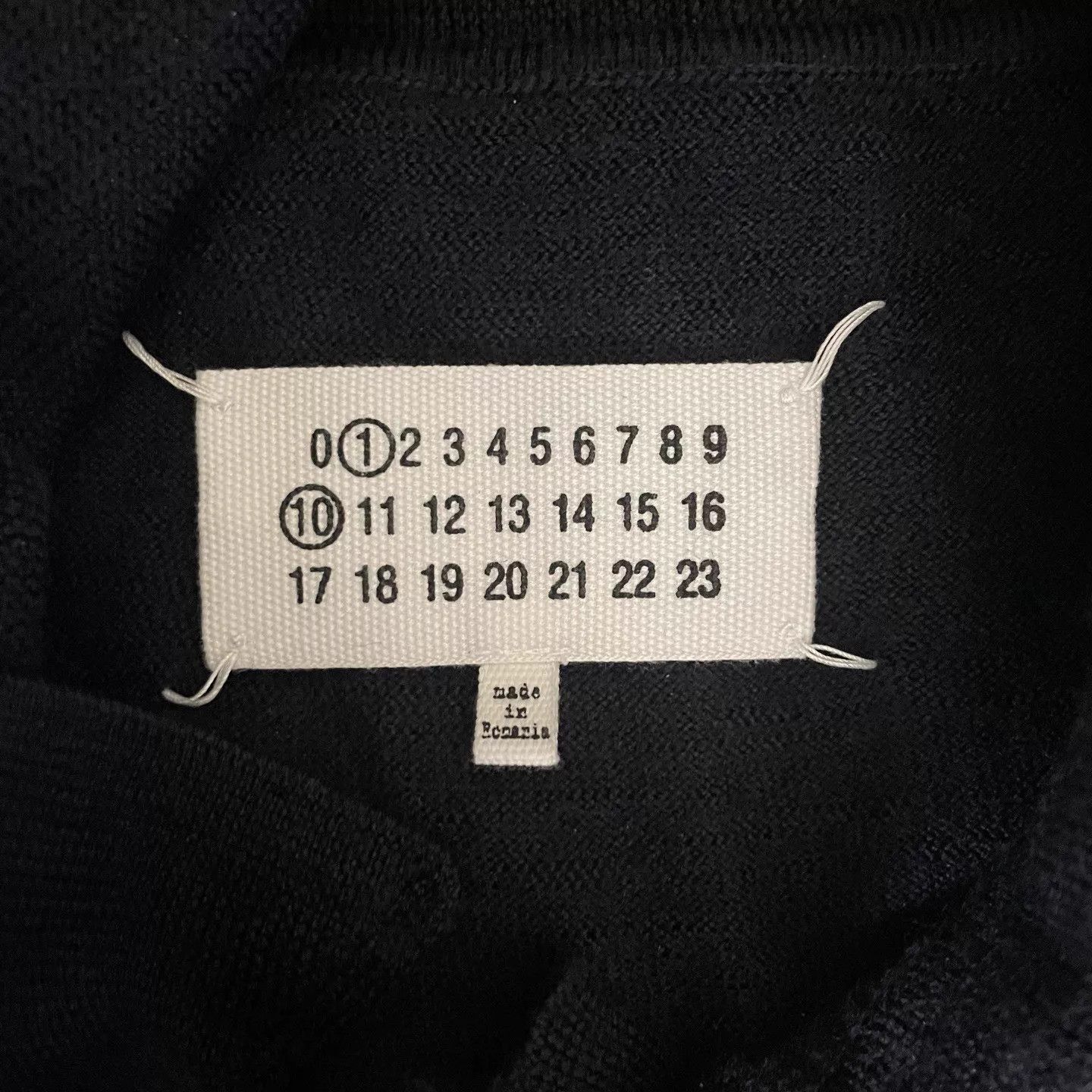 Maison Margiela Maison Margiela 25FW Collared Sweater Navy L Size US L / EU 52-54 / 3 - 3 Thumbnail
