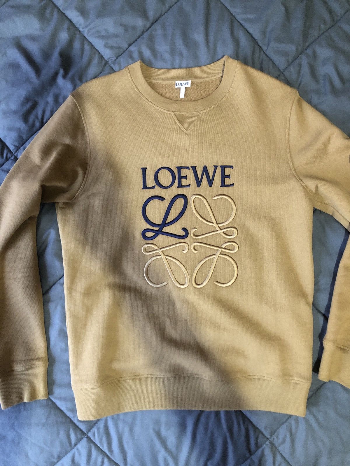 Loewe Loewe Anagram sweatshirt Size US S / EU 44-46 / 1 - 5 Thumbnail