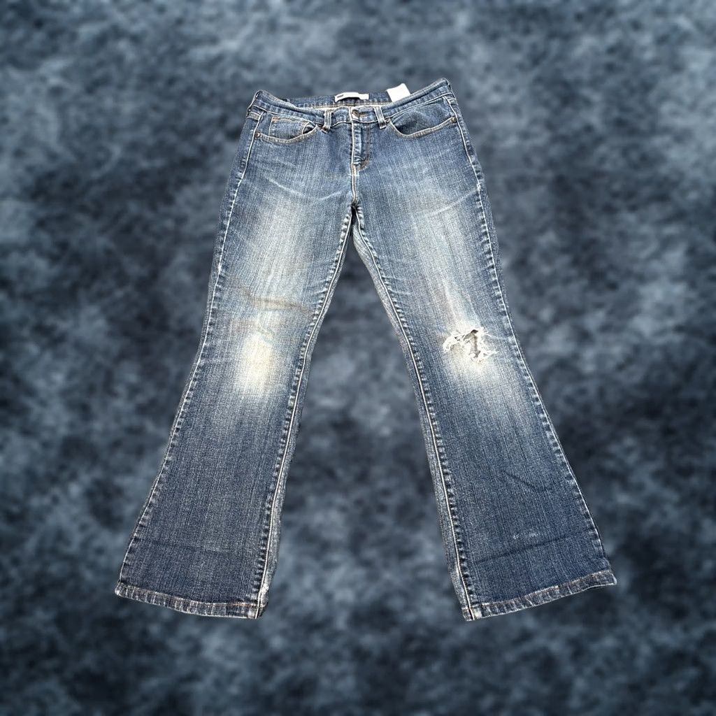Levi's VINTAGE Levis 515 Boot Cut Jeans Mid Rise Y2K Light Wash Womens 30x28 Size 30" / US 8 / IT 44 - 1 Thumbnail