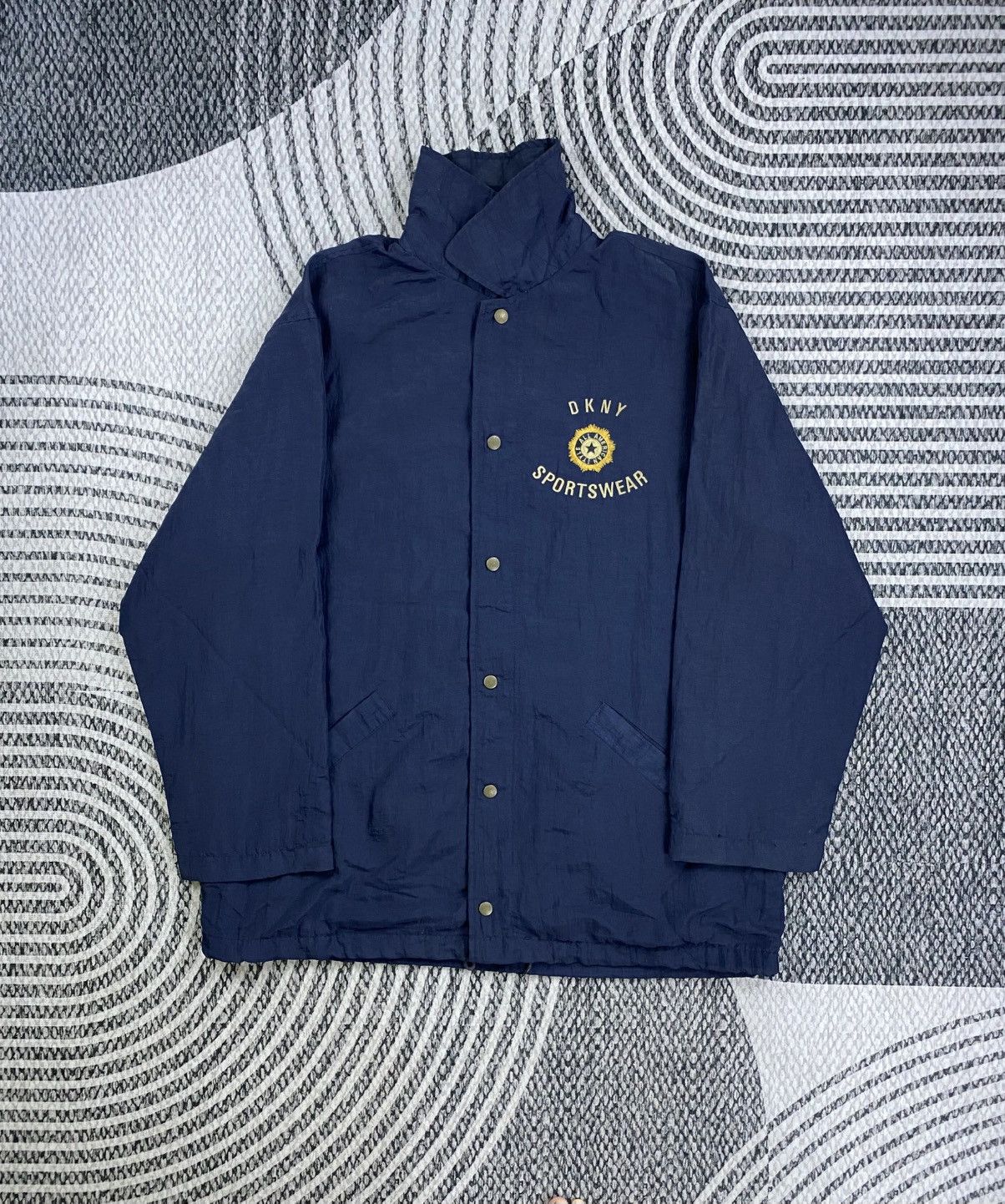 DKNY Vintage DKNY Sportswear Buttoned Coach Jacket Size US XL / EU 56 / 4 - 5 Thumbnail