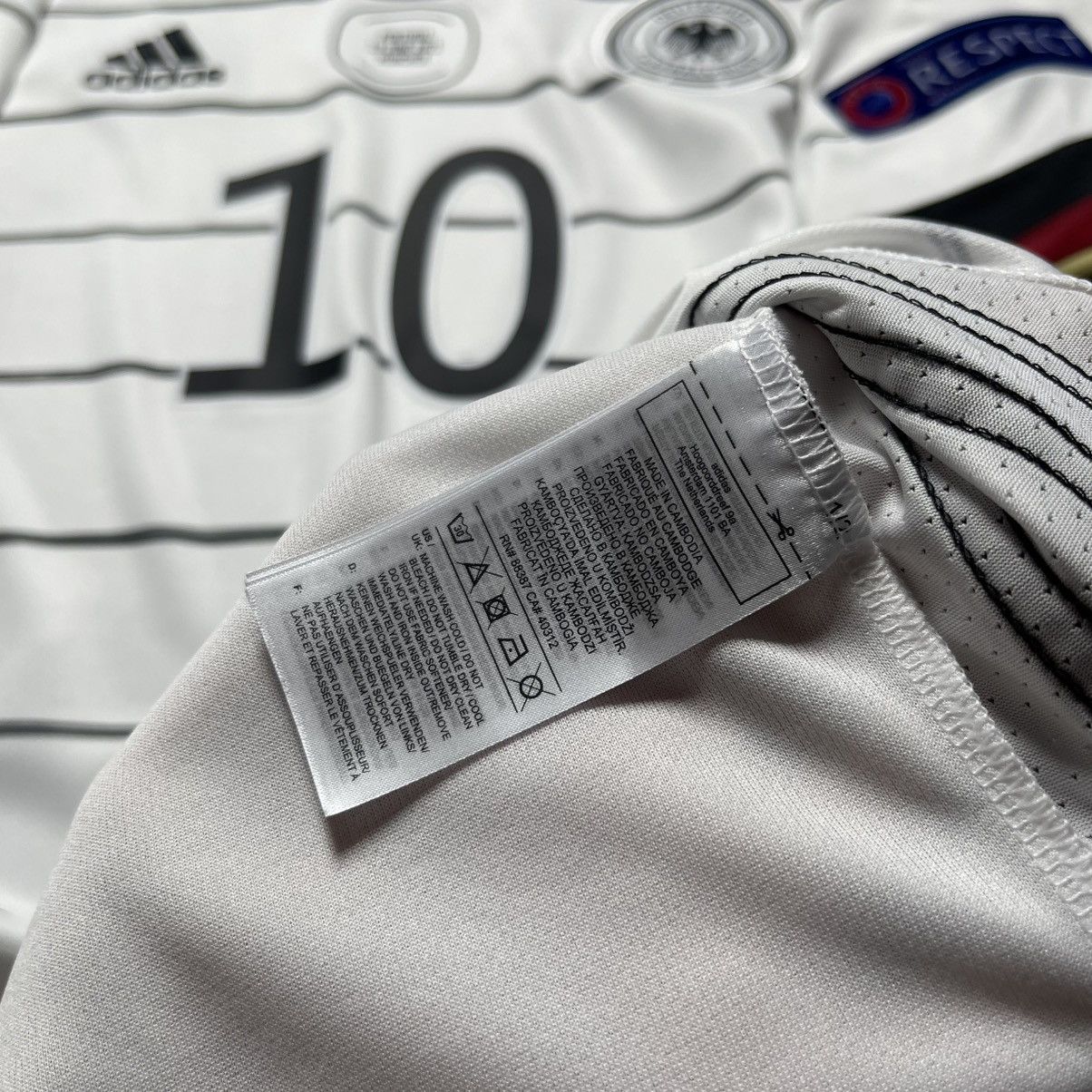 Adidas GERMANY ADIDAS 2020 EURO FOOTBALL HOME JERSEY #10 GNABRY Size US L / EU 52-54 / 3 - 11 Thumbnail