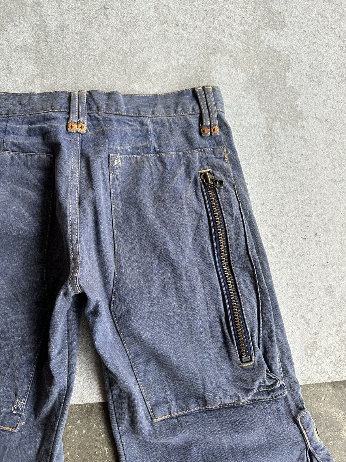 Japanese Brand SEND OFFERS 🩸 LUCY Jeans Big Pocket Denim RARE Ankle Pants Size US 30 / EU 46 - 14 Thumbnail