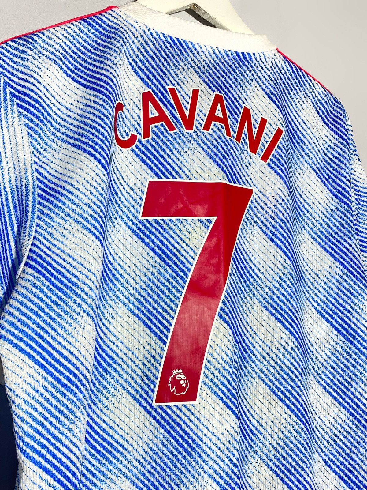 Adidas #7 Cavani Manchester United 2021/22 Away Football Shirt Size US L / EU 52-54 / 3 - 3 Thumbnail