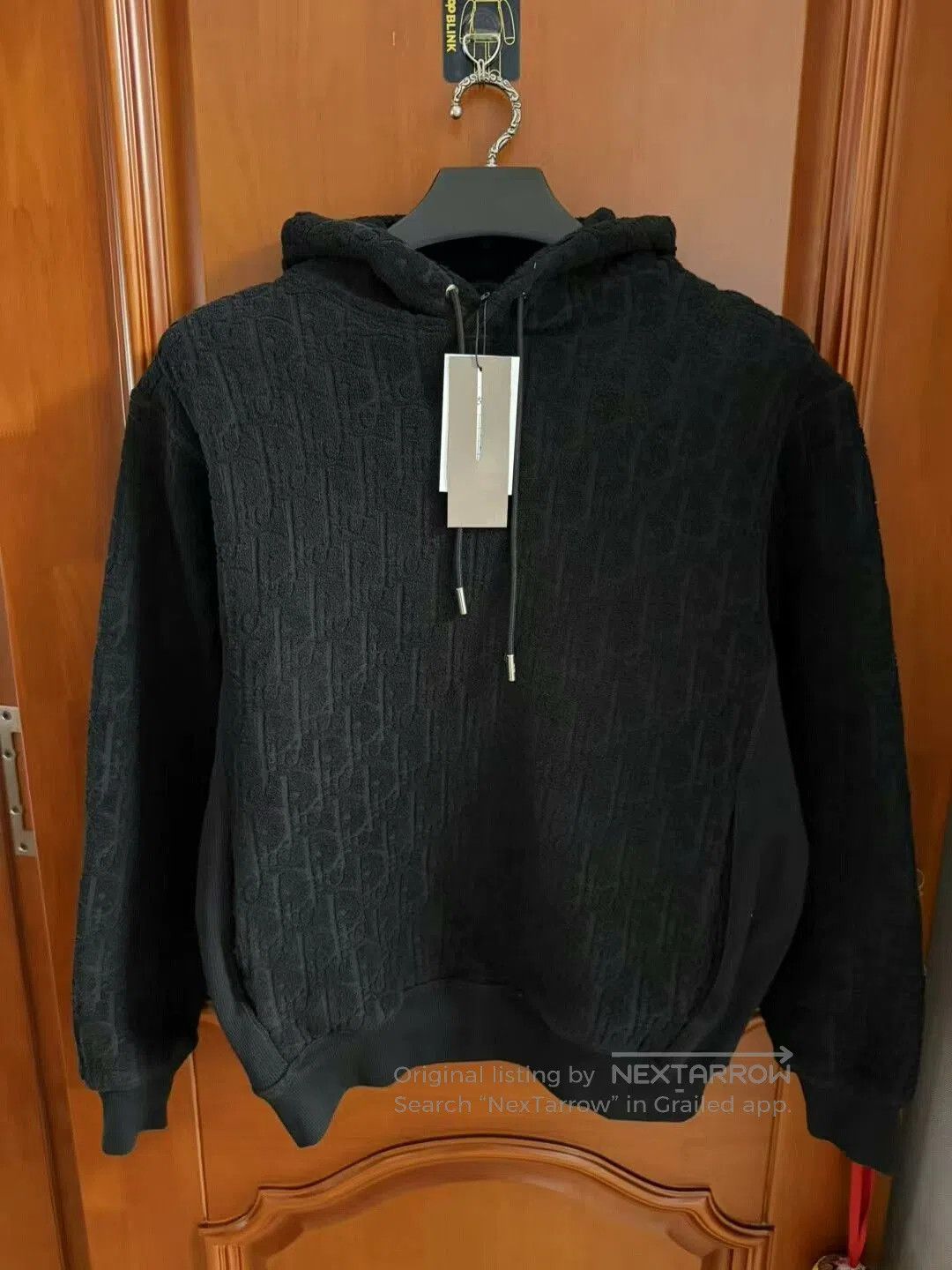 Dior dior black logo towel hoodie size s. Size US S / EU 44-46 / 1 - 1 Thumbnail