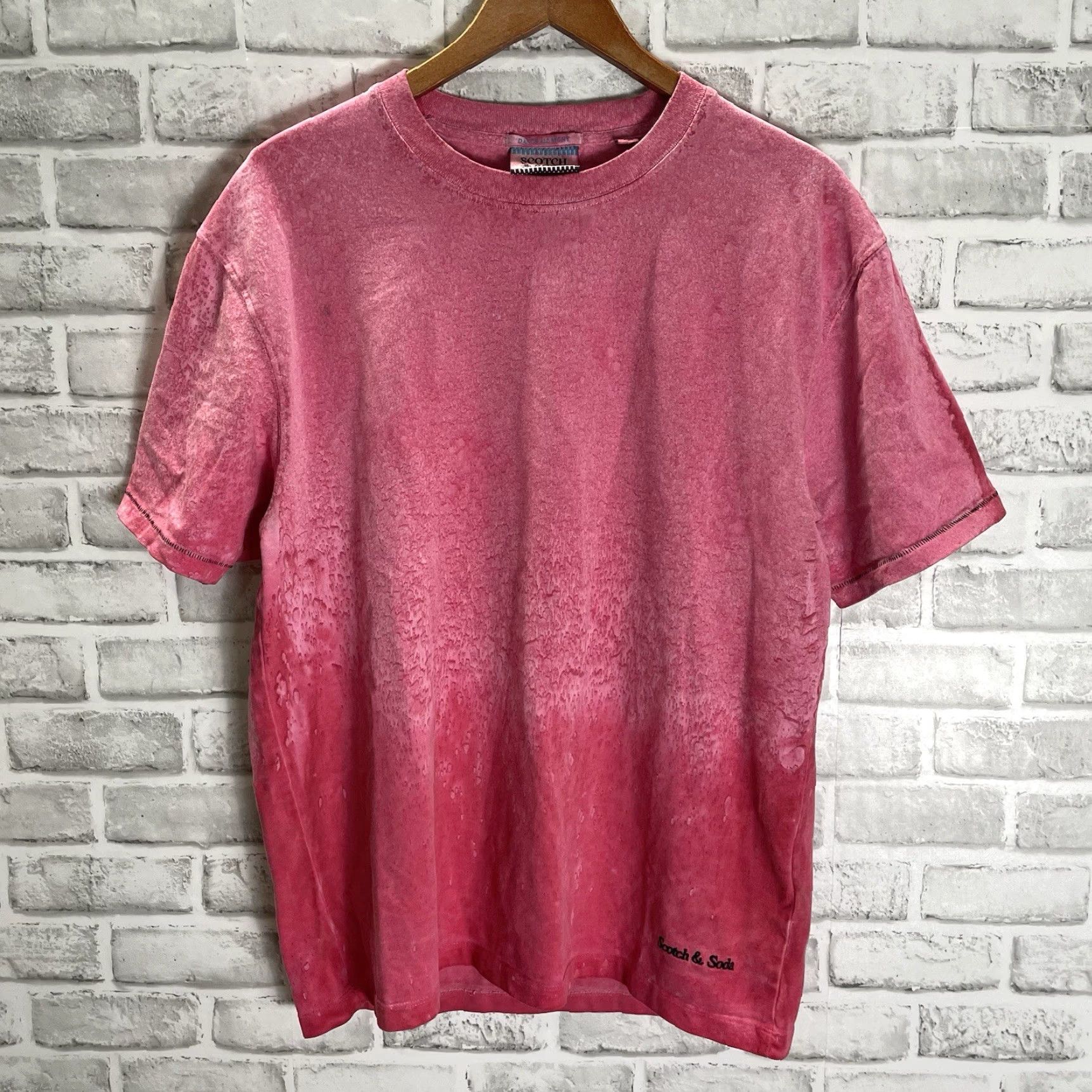 Scotch & Soda Scotch & Soda Amsterdam Dance All Night Pink Tee Mens Size M Size US M / EU 48-50 / 2 - 2 Thumbnail