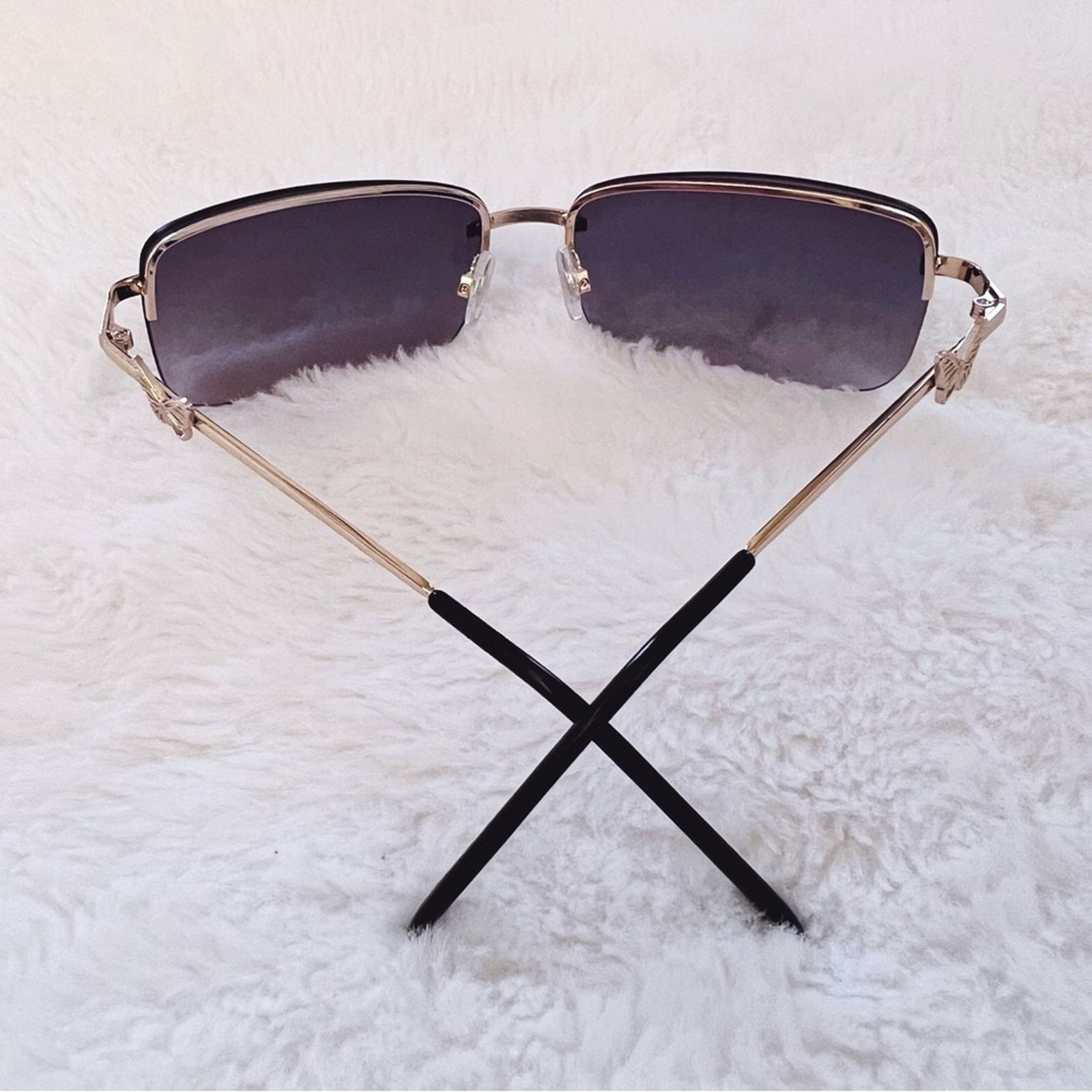 Other Delia Black Rimless Butterfly Accent Sunglasses Size ONE SIZE - 9 Thumbnail