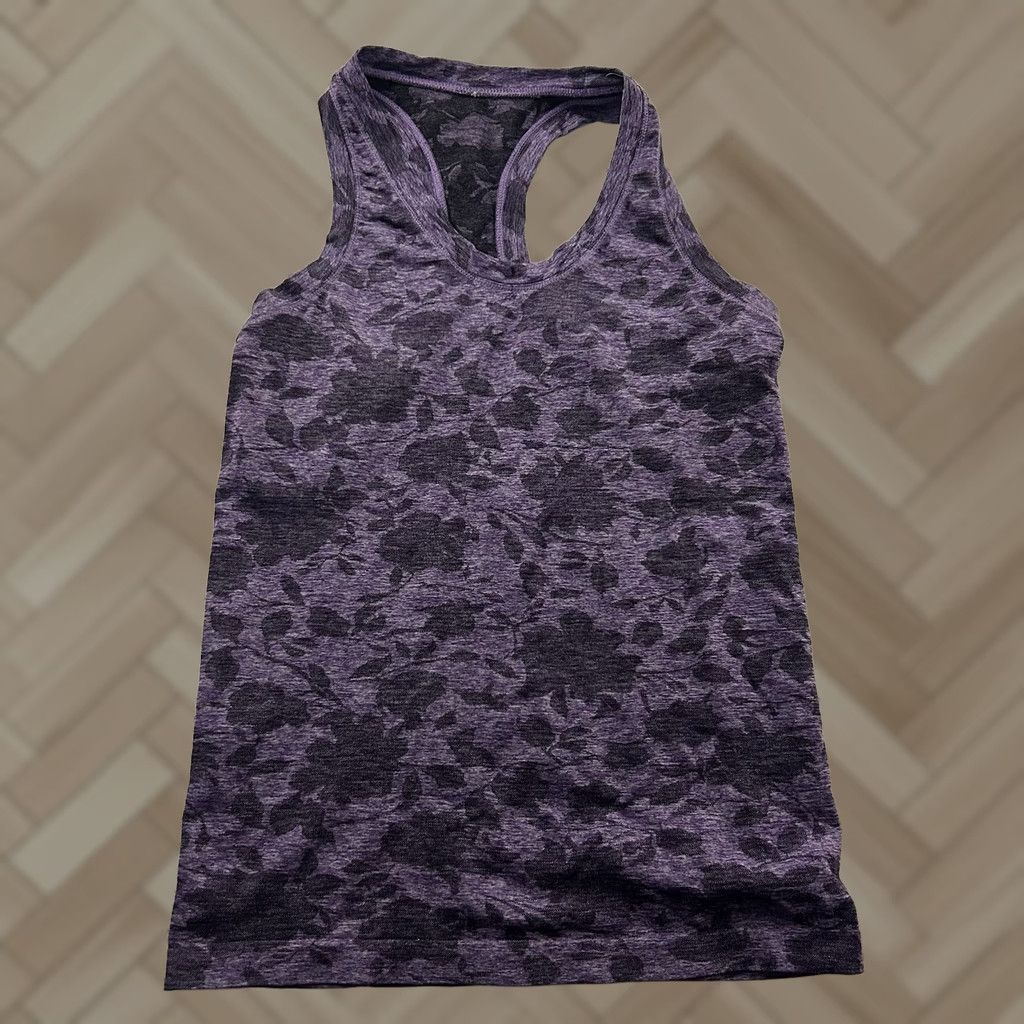 Athleta Athleta Momentum Tank Top Women's 6 8 Sleeveless Floral Purple Athletic Shirt Size M / US 6-8 / IT 42-44 - 1 Thumbnail