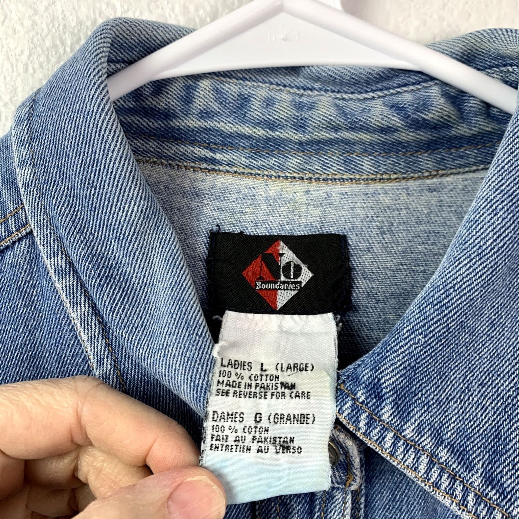 Vintage VINTAGE No Boundaries Denim Shirt Woman Large Blue Western Snap Button Up Shirt Size L / US 10 / IT 46 - 3 Thumbnail