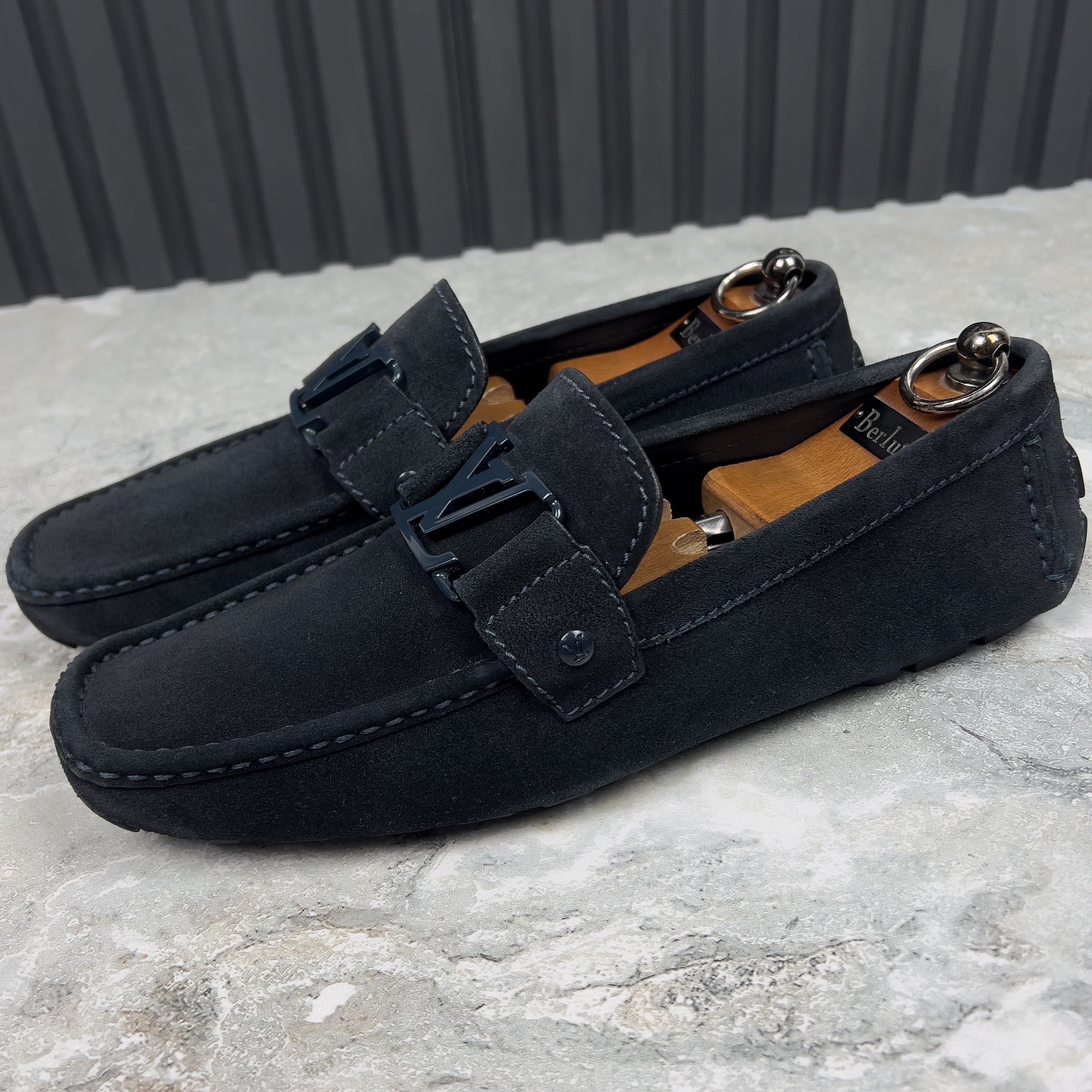 Louis Vuitton Louis Vuitton Monte Carlo LV Driving Moccasins Suede Size US 8.5 / EU 41-42 - 4 Thumbnail