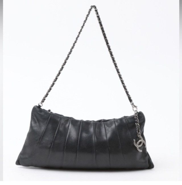 Chanel 2002 Chanel Lambskin Leather Clutch Purse Bag Silver Chain Size ONE SIZE - 1 Thumbnail