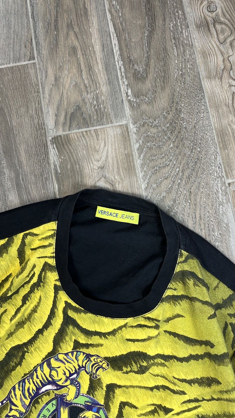 Versace × Versace Jeans Couture × Vintage Hype vintage Versage Jeans tee Size M / US 6-8 / IT 42-44 - 3 Thumbnail