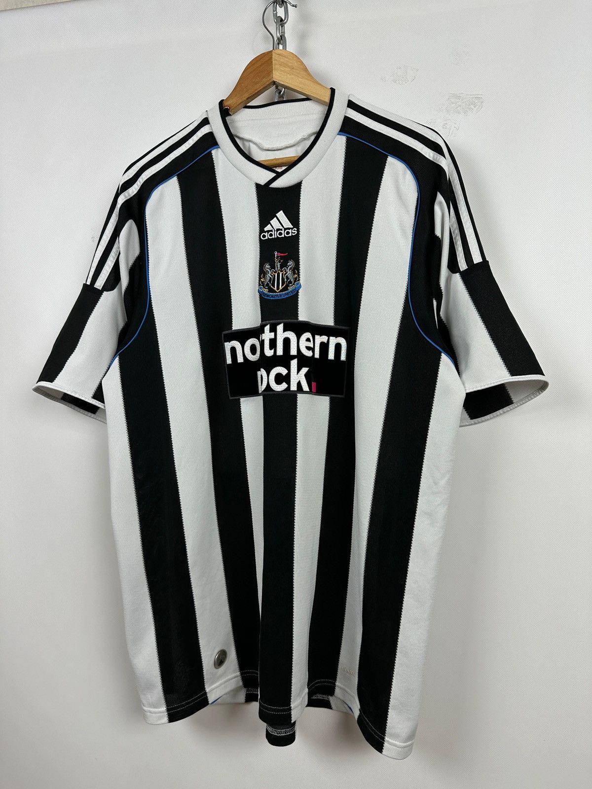 Adidas 2009/10 Adidas Newcastle United Vintage Soccer Jersey Size US XL / EU 56 / 4 - 3 Thumbnail