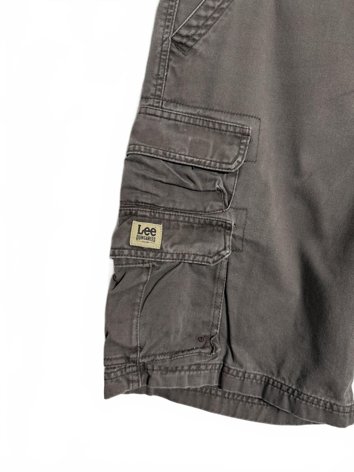 Lee Grunge Lee Dungarees Men's Cargo Shorts Brown size 30 Size US 30 / EU 46 - 3 Thumbnail