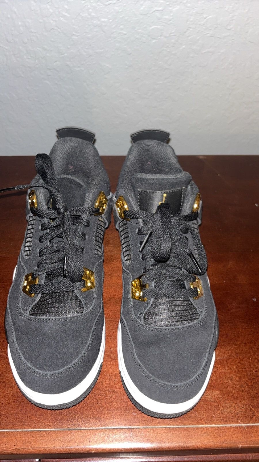 Jordan Brand Air Jordan 4 Retro BG Size US 7 / EU 40 - 3 Thumbnail