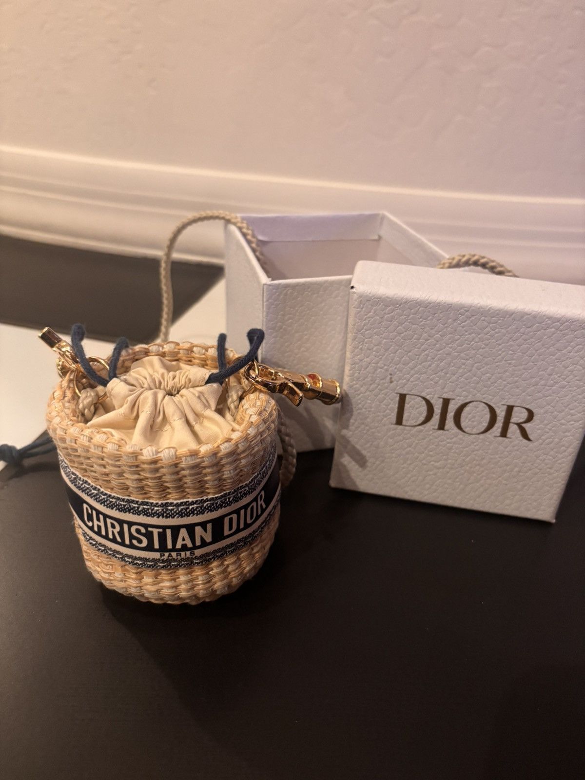 Dior Christian Dior beauty mini straw bag GWP *RARE* Size ONE SIZE - 3 Thumbnail