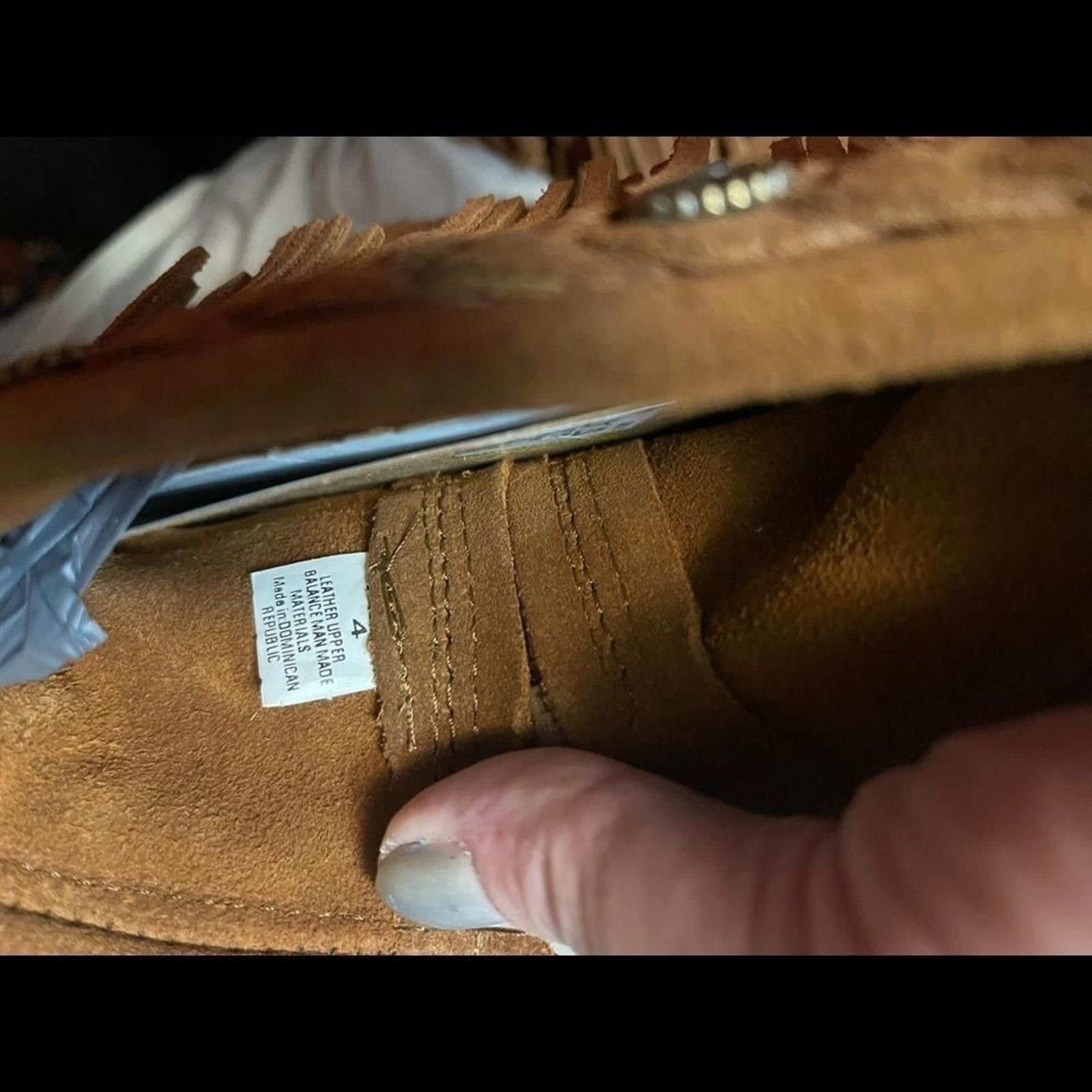 Minnetonka Minnetonka fringe boots size 4 Size US 4 / IT 34 - 6 Thumbnail