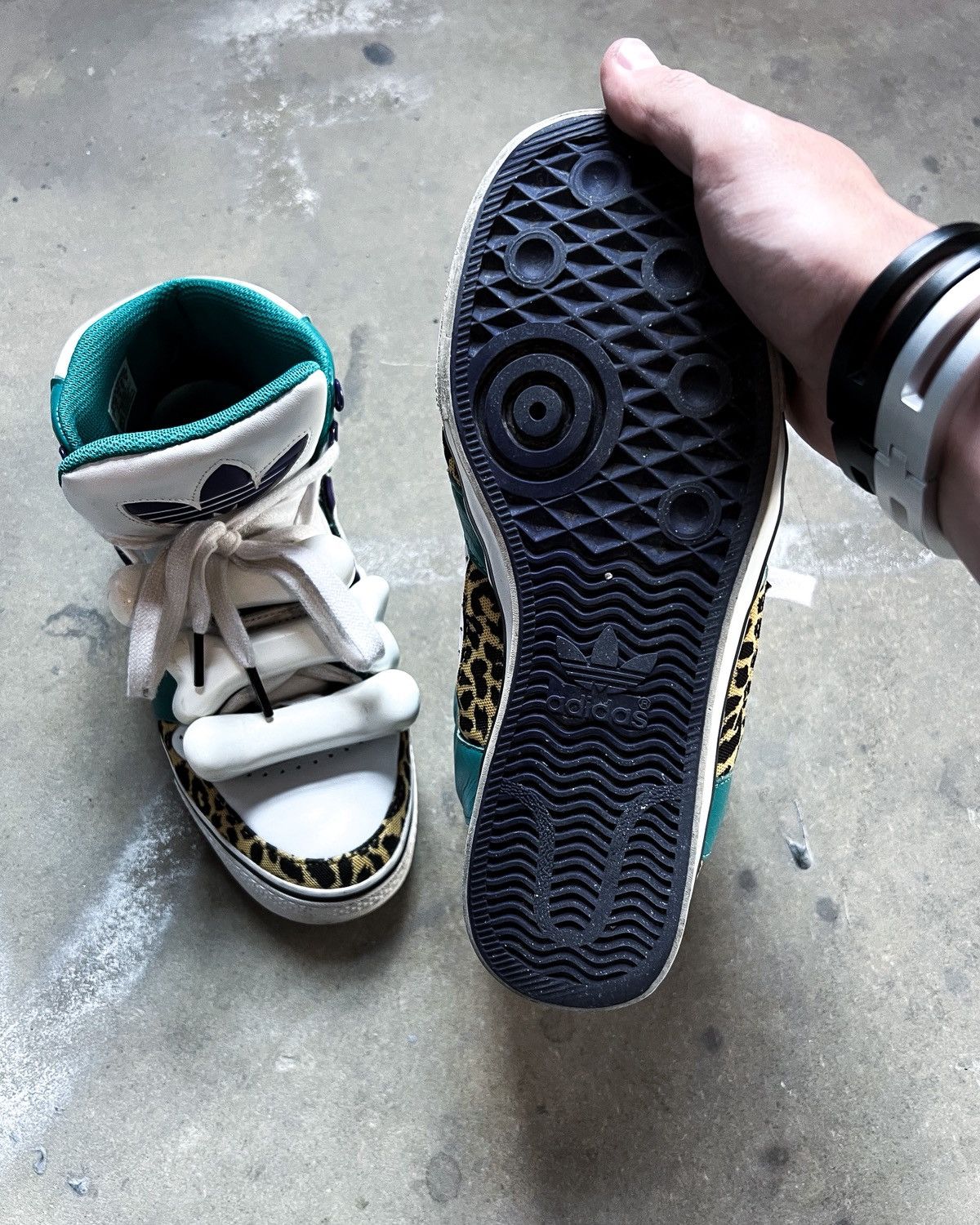 Jeremy Scott A/W11 JS ‘FLINTSTONES’ BONES Size US 7 / EU 40 - 7 Thumbnail