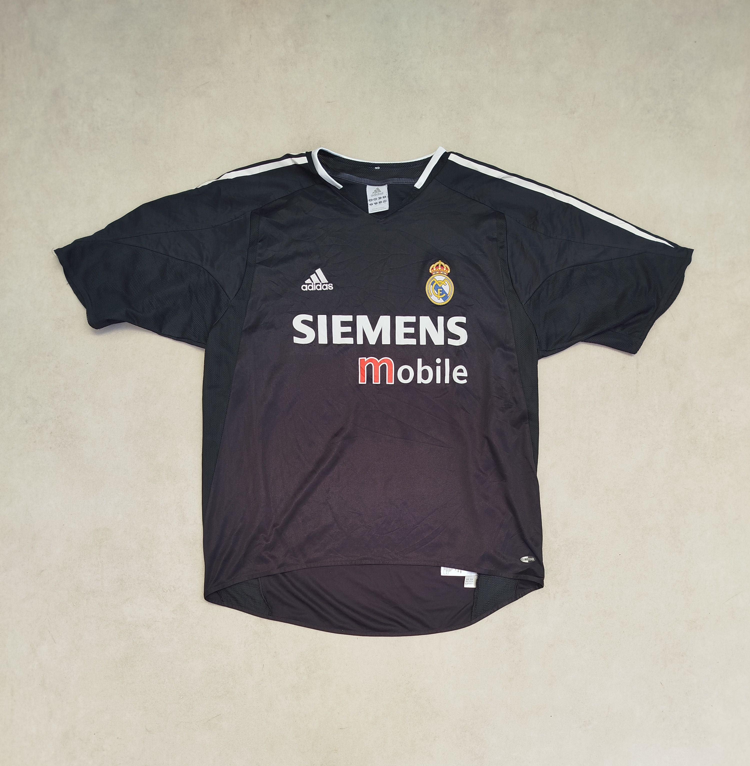 Real Madrid 2004 2005 Adidas vintage soccer jersey sz L