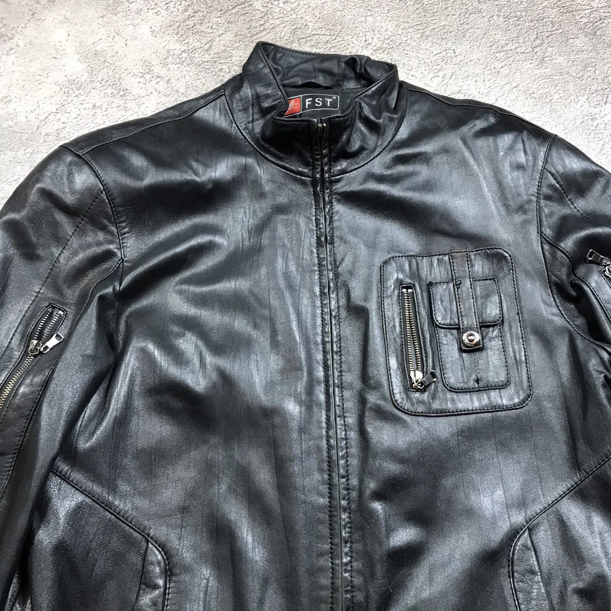 Vintage Vintage Y2K Faded Leather Jacket Streetwear Skate Graphic L Size US L / EU 52-54 / 3 - 3 Thumbnail