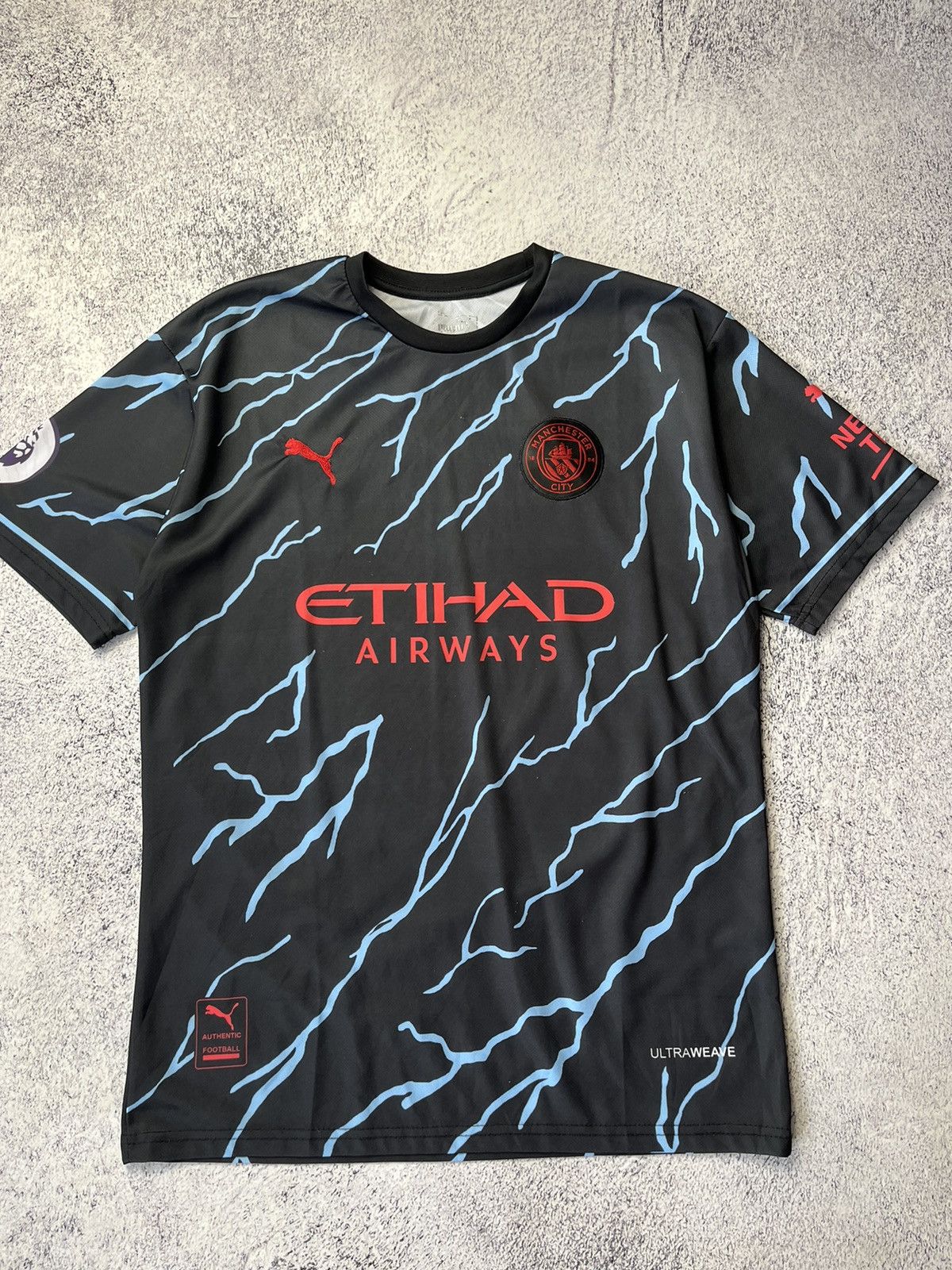 Puma Puma Manchester City soccer jersey blokecore Size US M / EU 48-50 / 2 - 3 Thumbnail