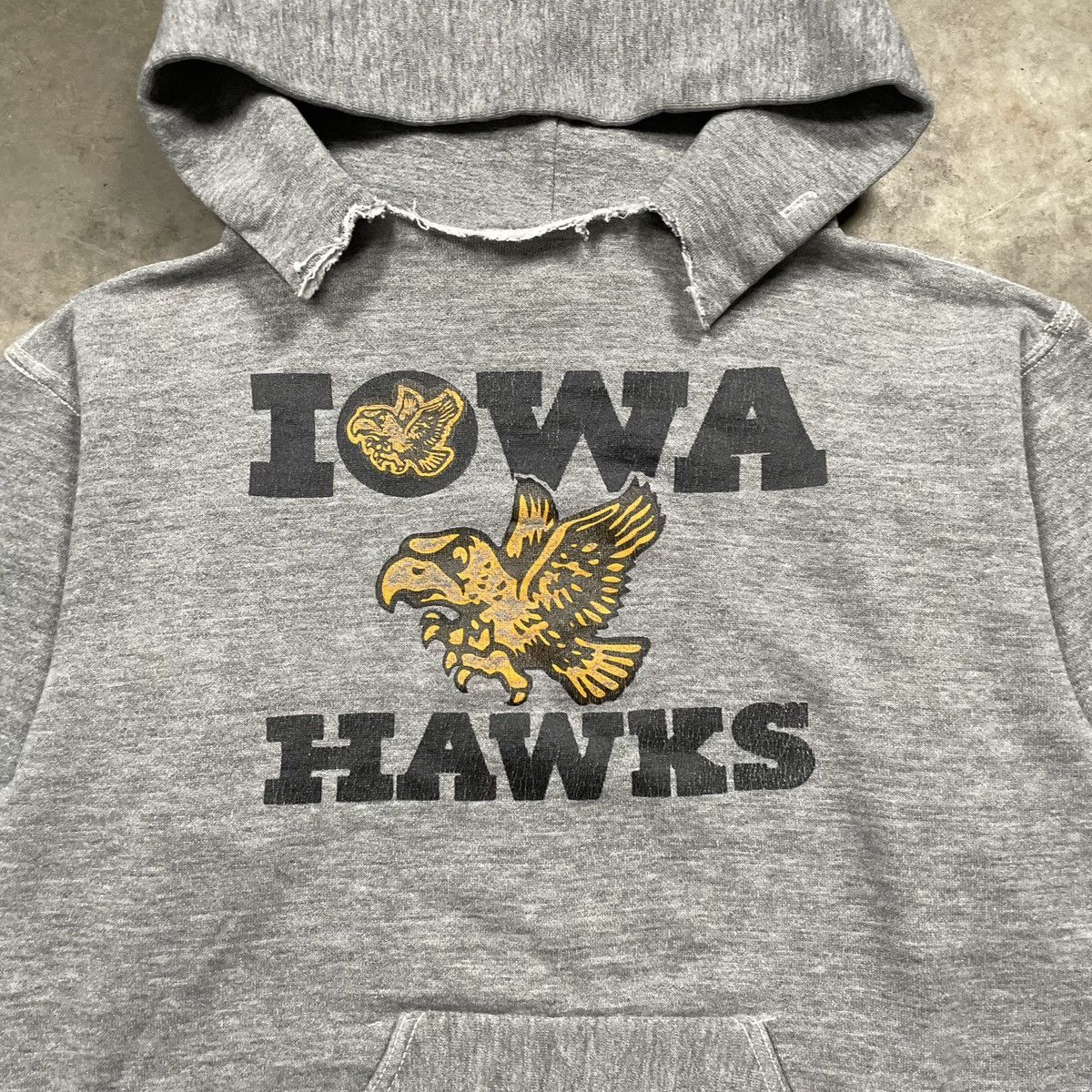 Russell Athletic × Vintage True Vintage 1970s Iowa Hawkeyes College Russell Hoodie Gray Size US S / EU 44-46 / 1 - 3 Thumbnail