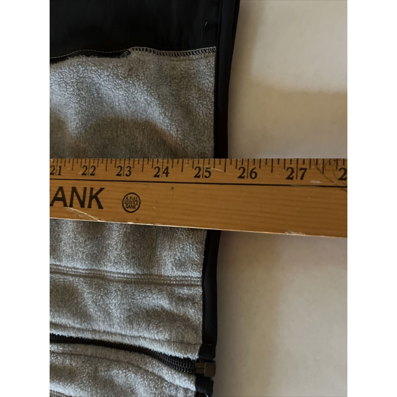 Old Navy Old Navy Boys XL Black Gray LS Zip Polyester Fleece Jacket Size US XL / EU 56 / 4 - 10 Thumbnail