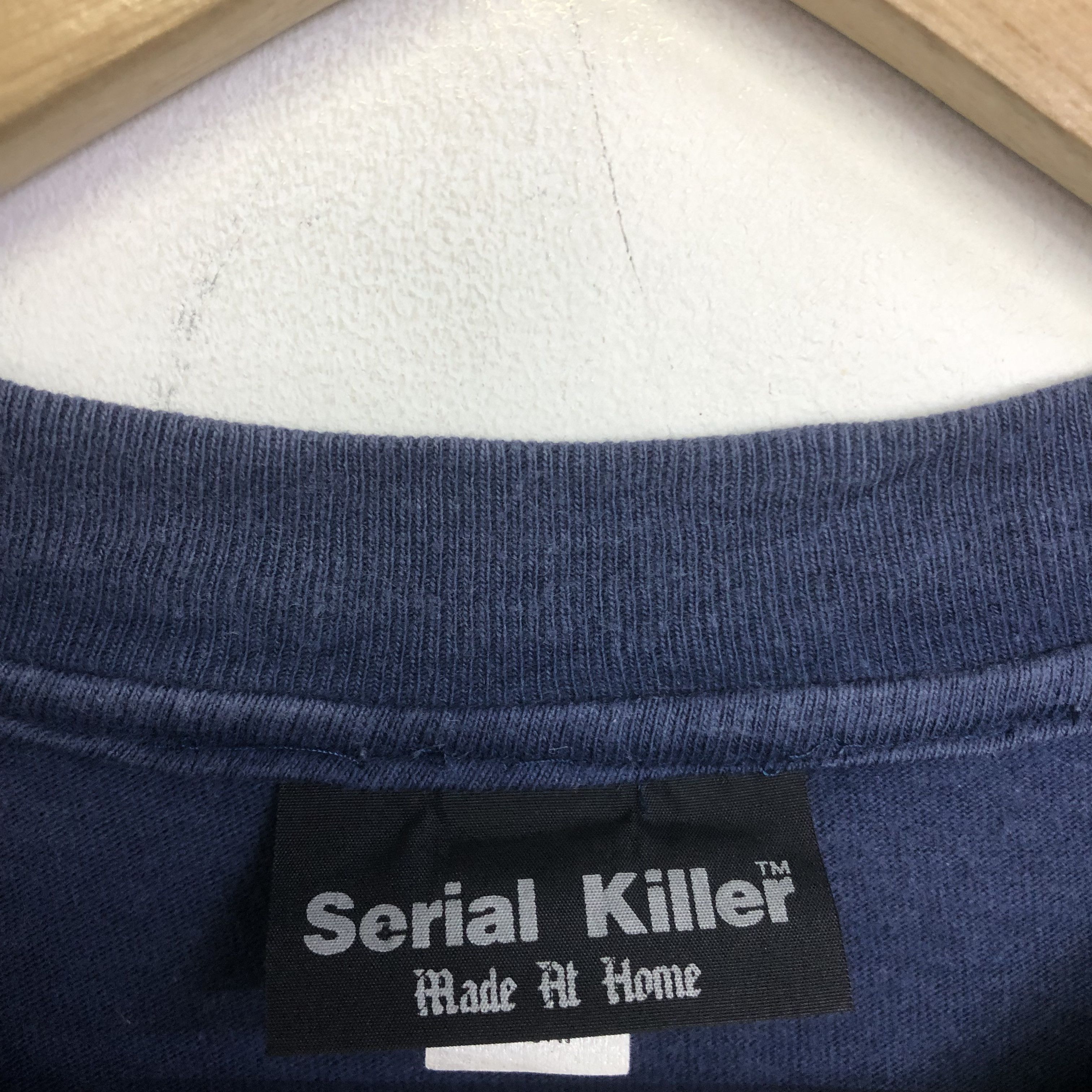 Vintage SERIAL KILLER PIG VINTAGE MOVIE TSHIRT Size US M / EU 48-50 / 2 - 12 Thumbnail